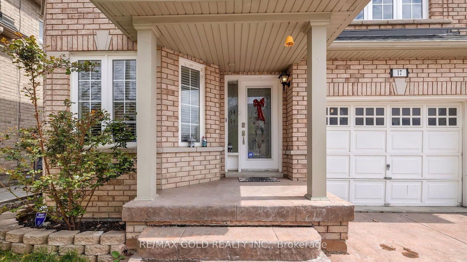 17 Echoridge Drive - Image 2