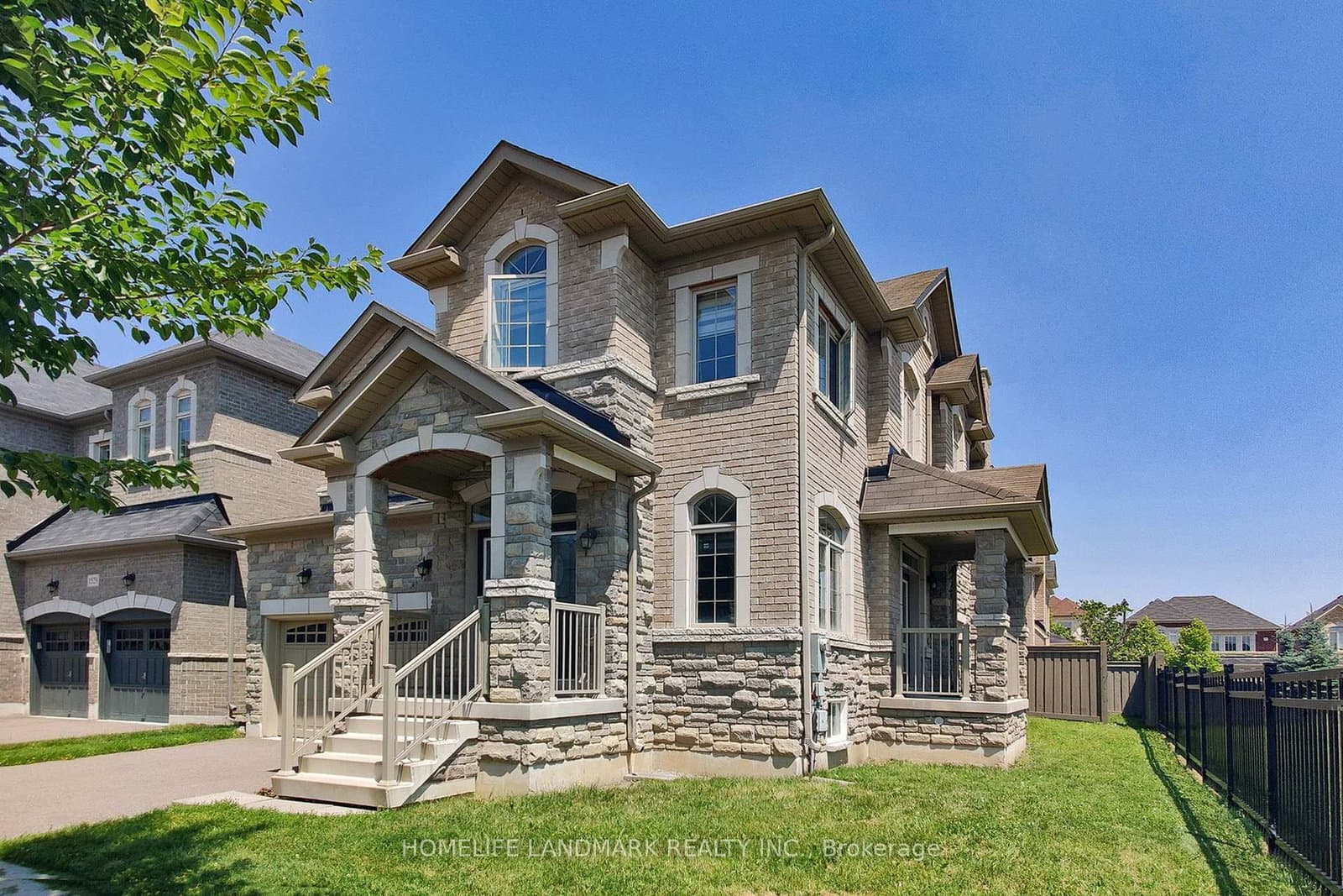 1533 Devine Point - Image 2