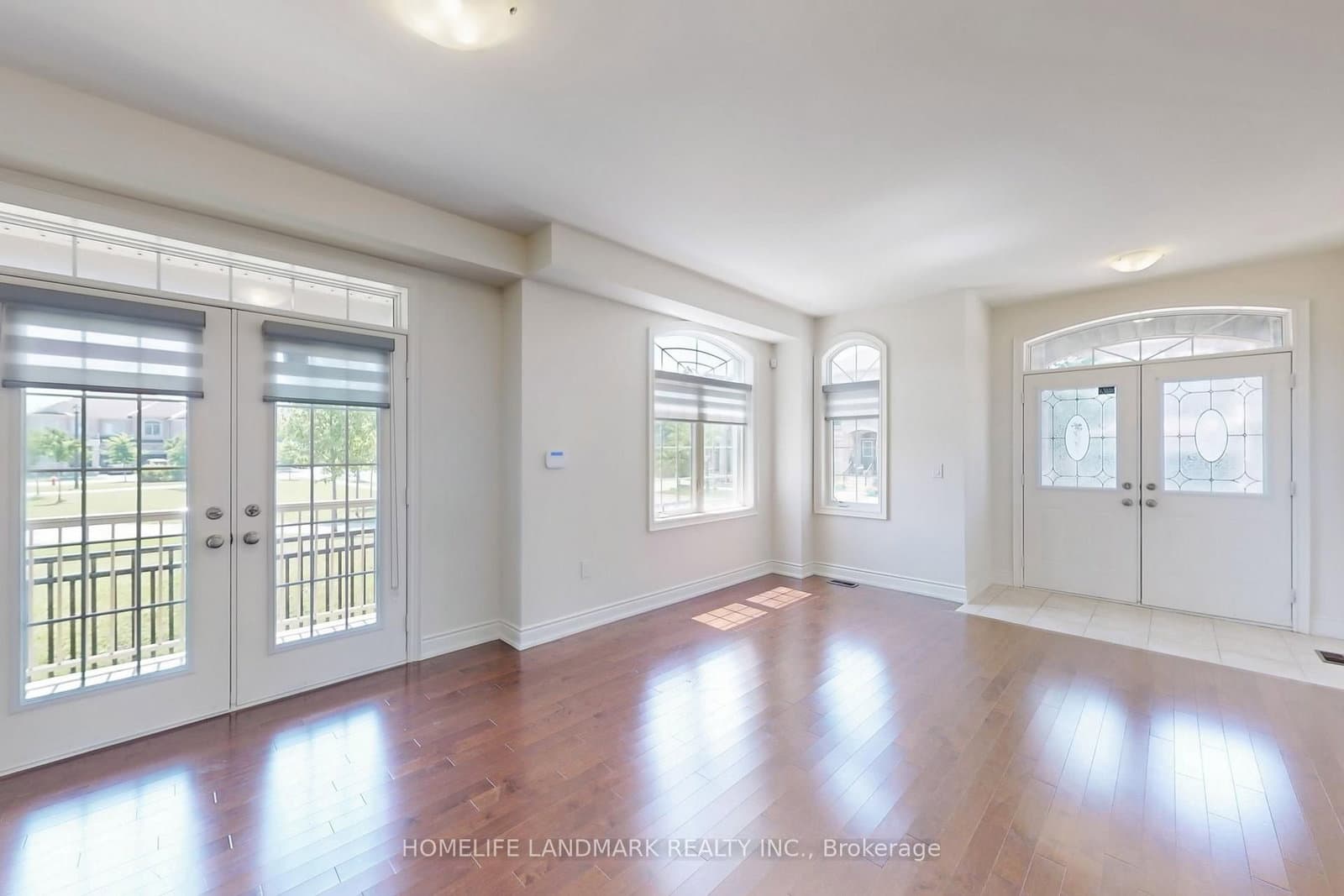 1533 Devine Point - Image 4