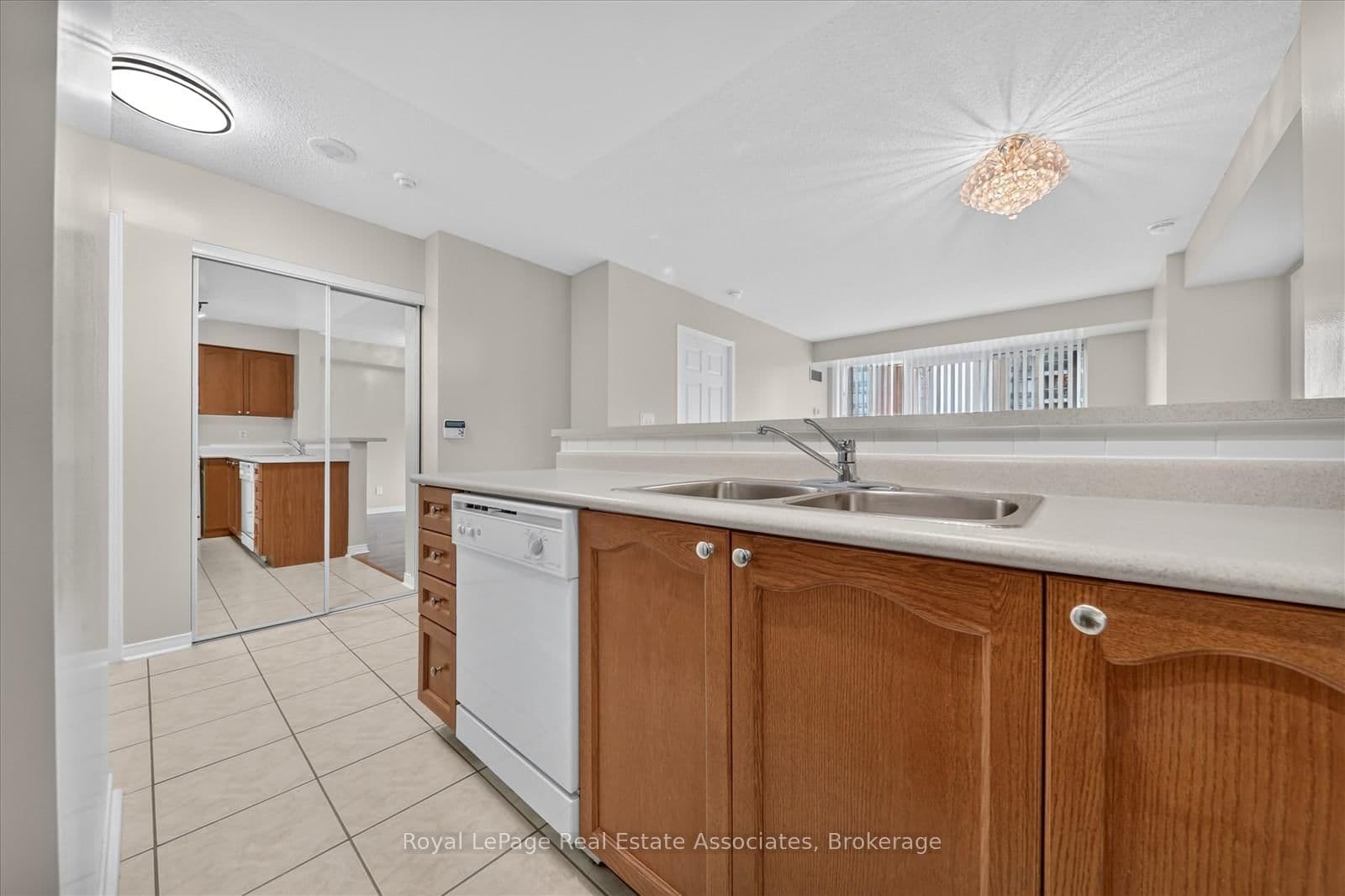 7 Michael Power Place, Unit 908 - Image 3