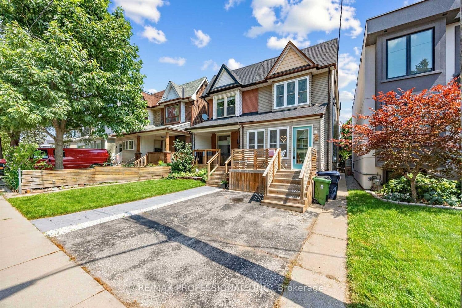 3 Blakley Avenue - Image 1