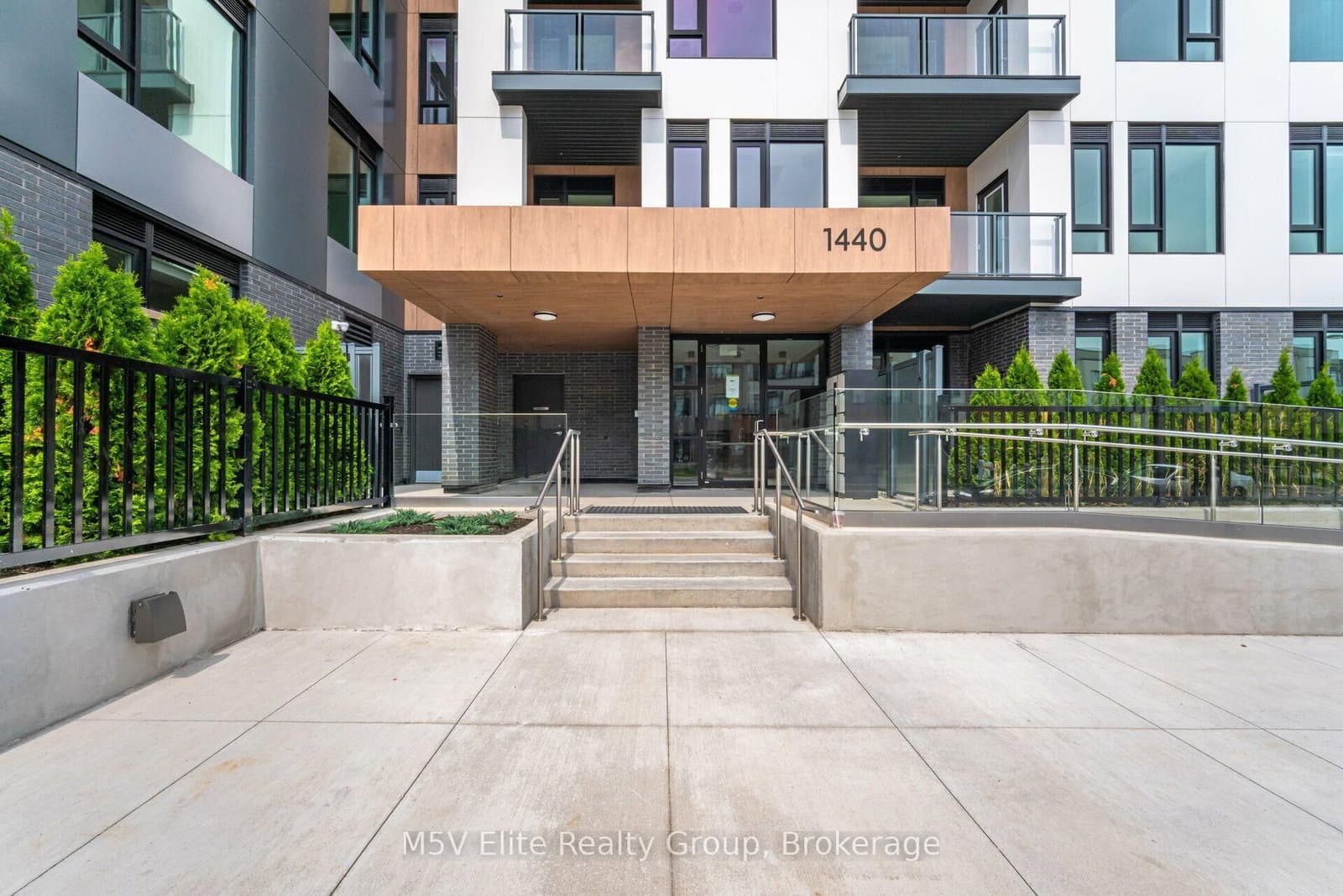 1440 Clarriage Court, Unit 213 - Image 2