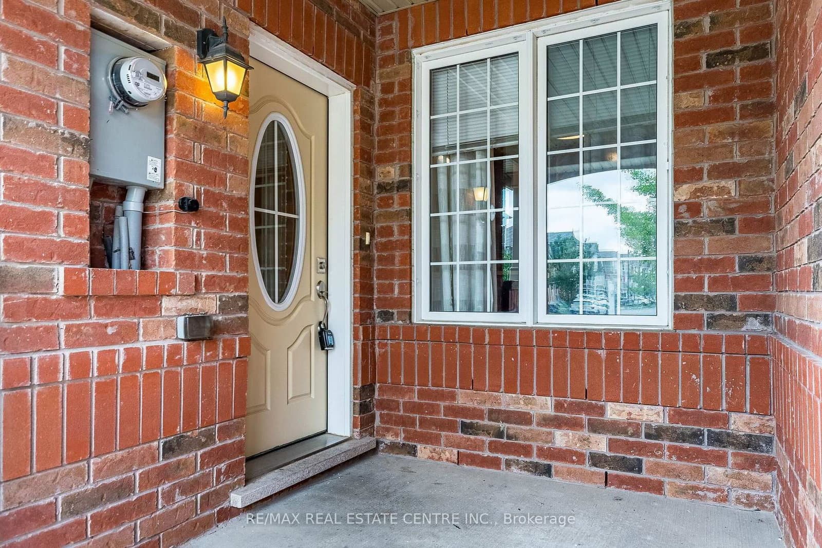 1020 Stemman Place - Image 4