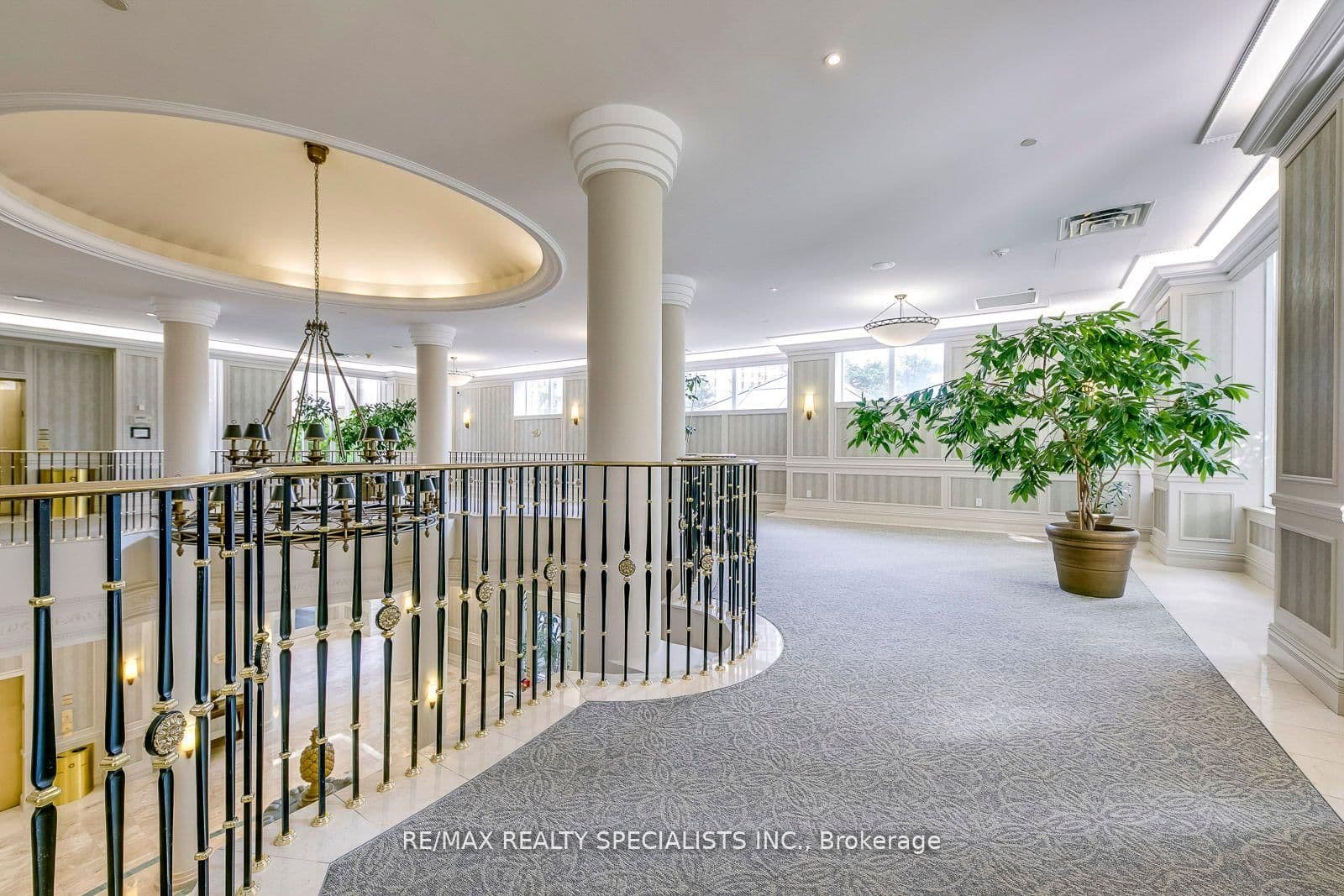 35 Kingsbridge Garden Circle, Unit 807 - Image 6