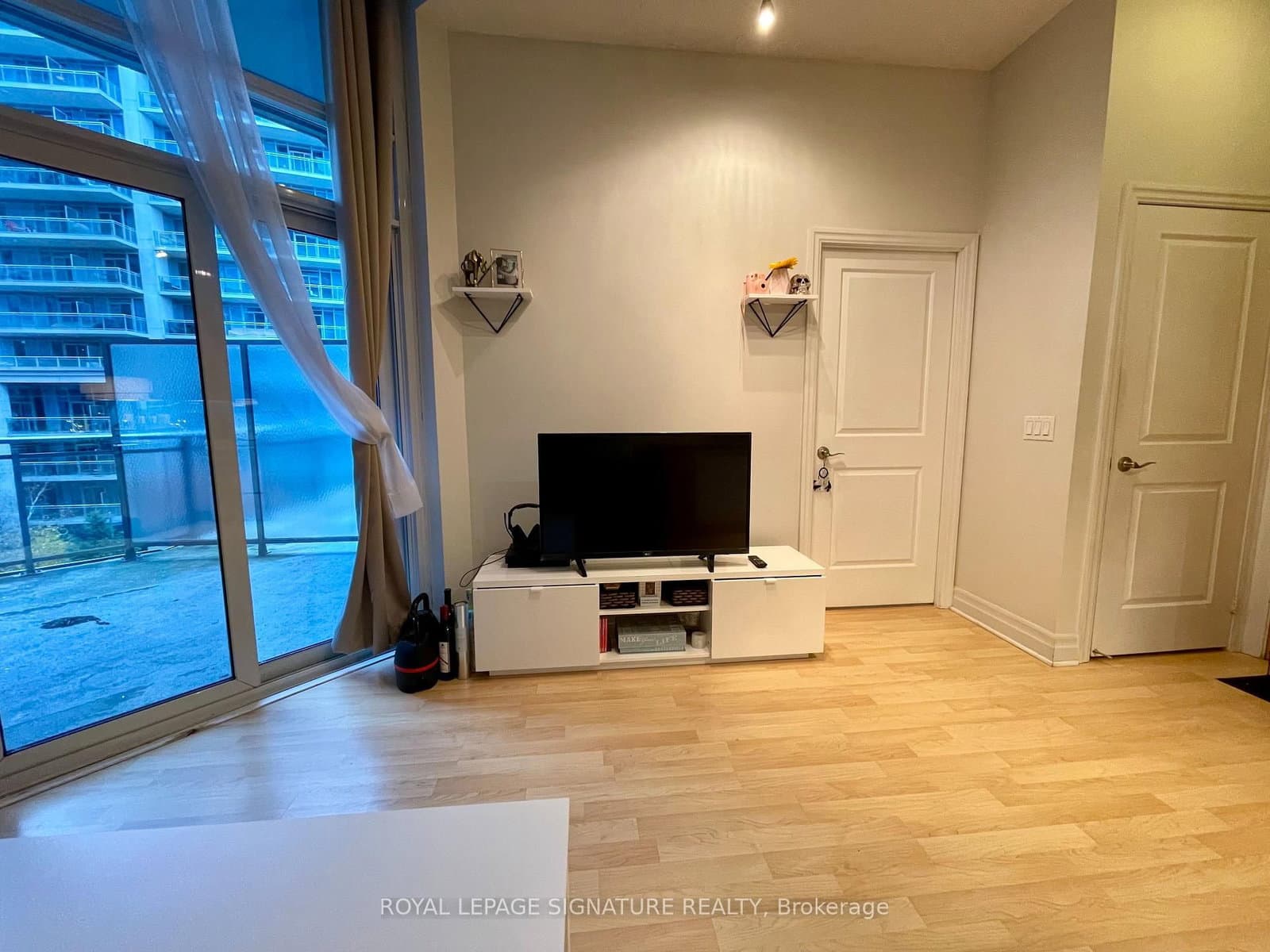58 Marine Parade Drive, Unit 429 - Image 4
