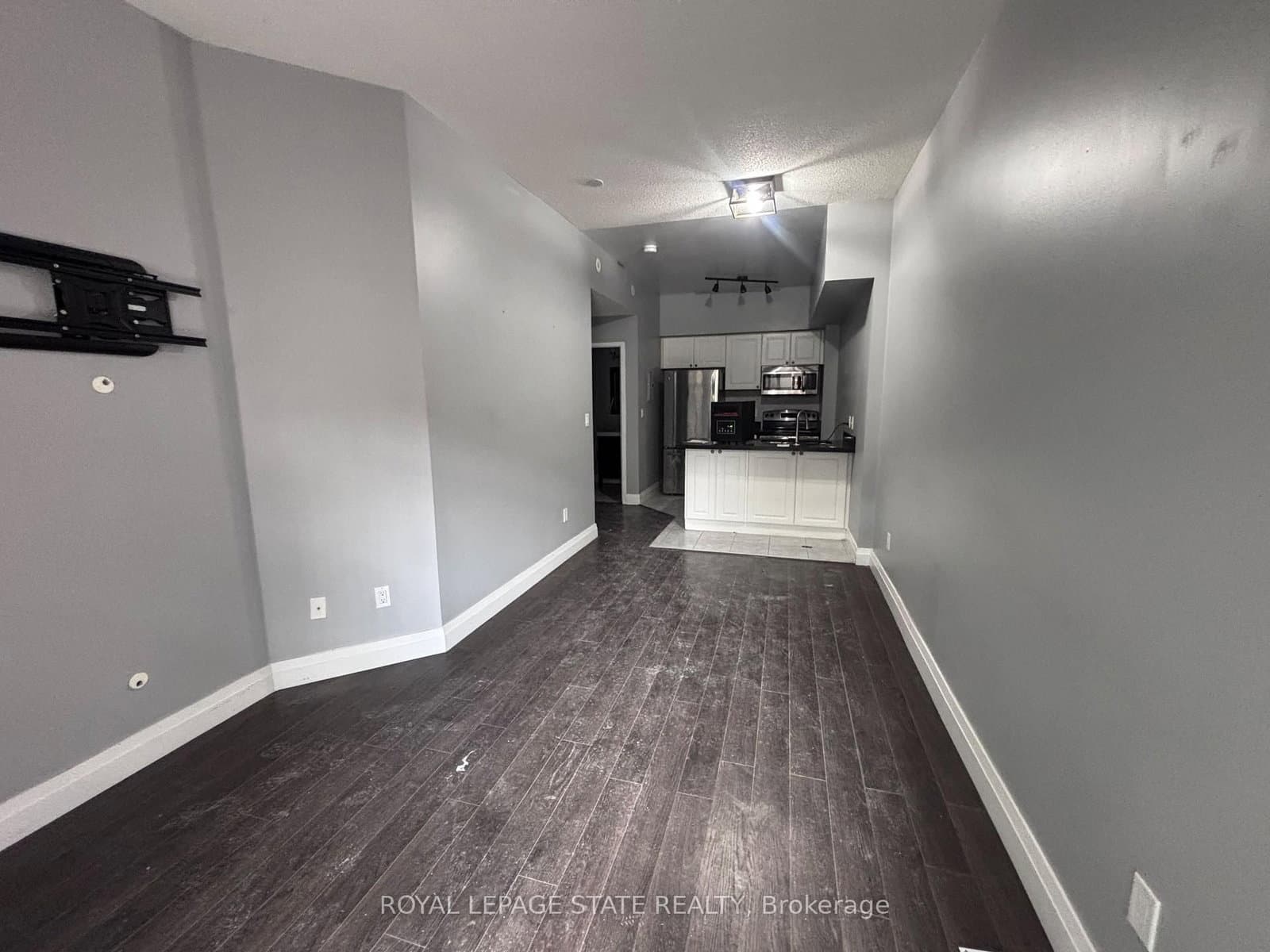 615 Shoreline Drive, Unit 17 - Image 5