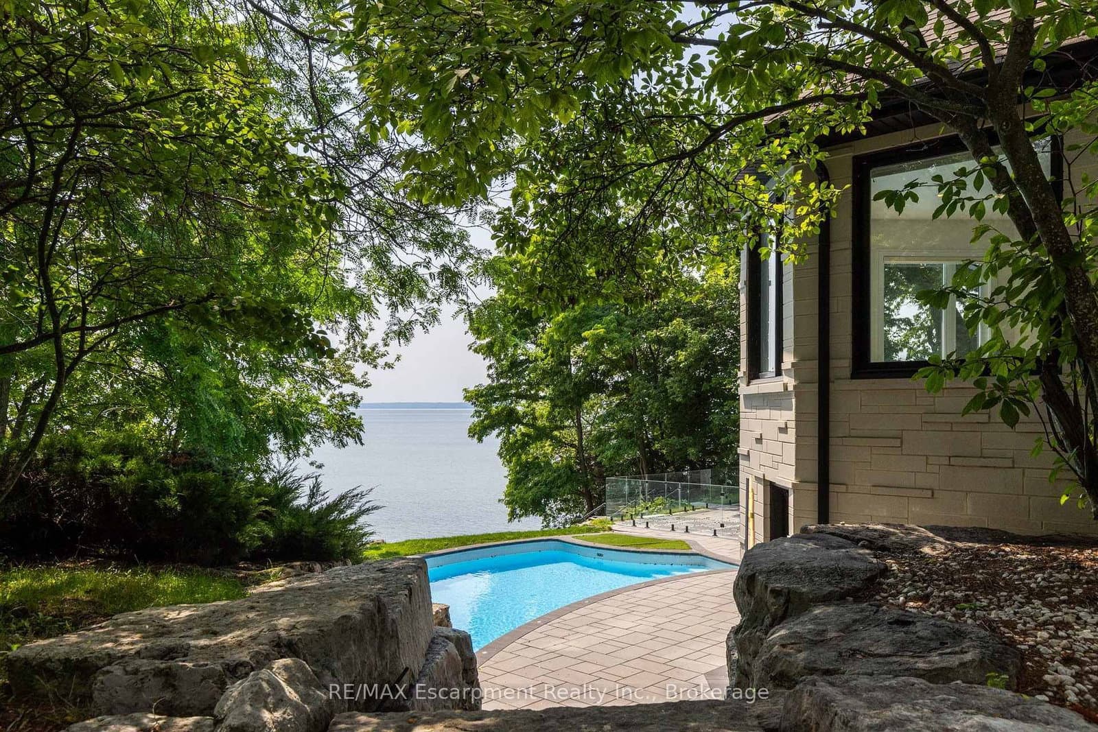 100 Appleby Place - Image 5