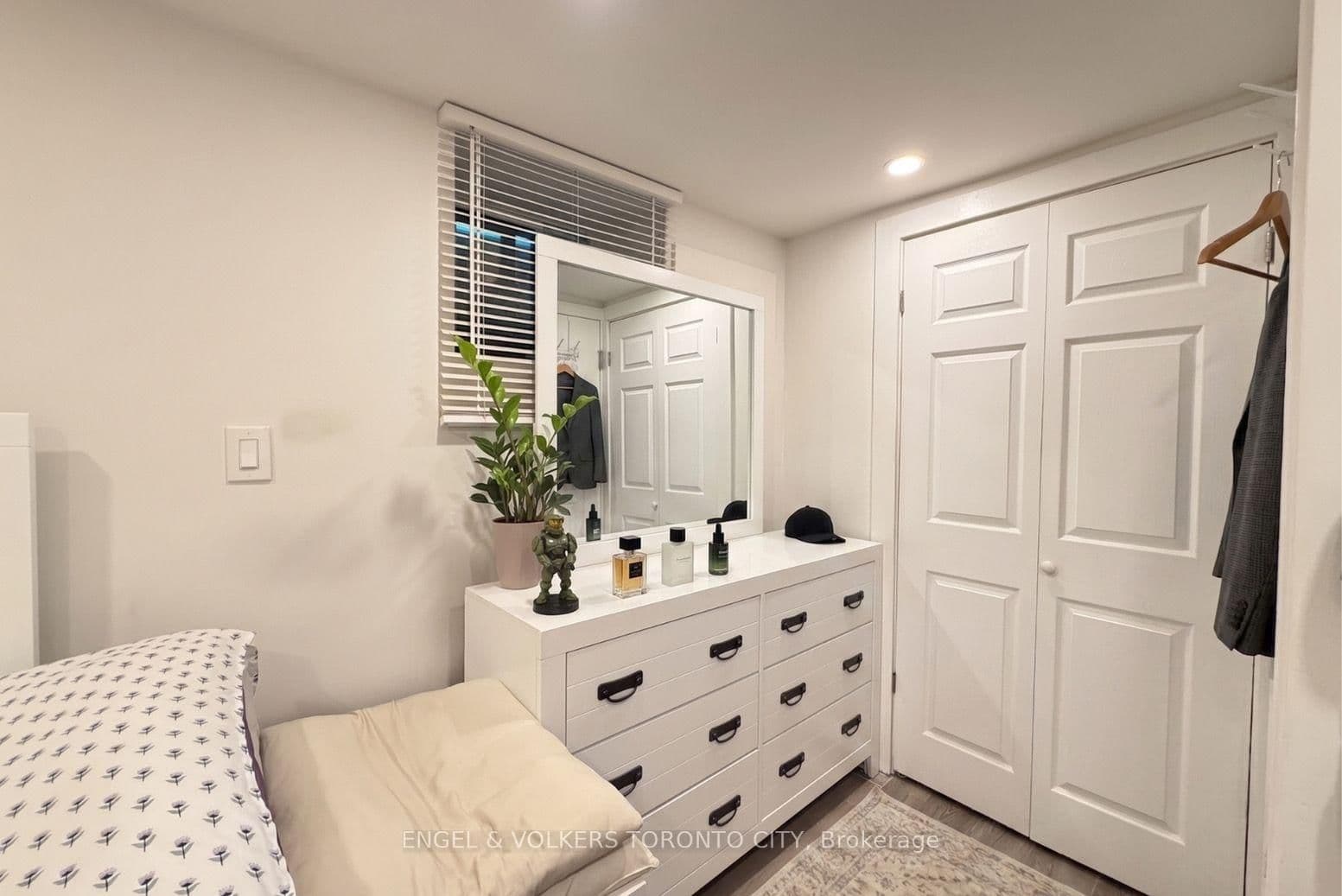 266 Weston Road, Unit Lower - Image 2