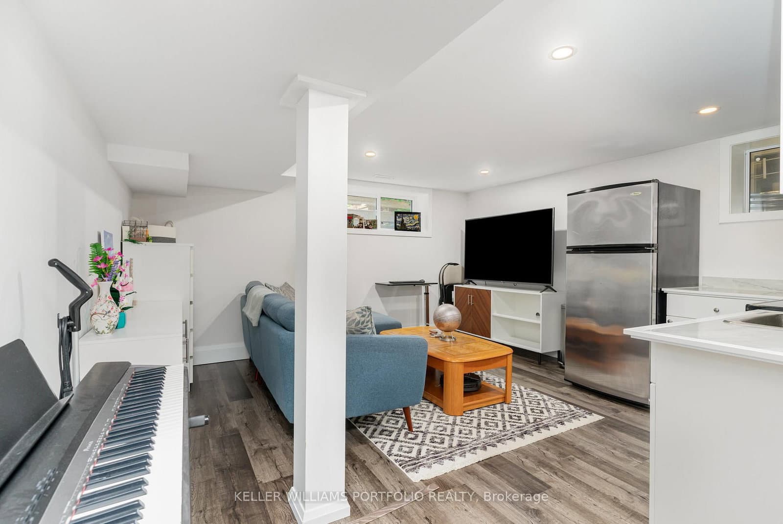 329 Runnymede Road, Unit Lower - Image 2