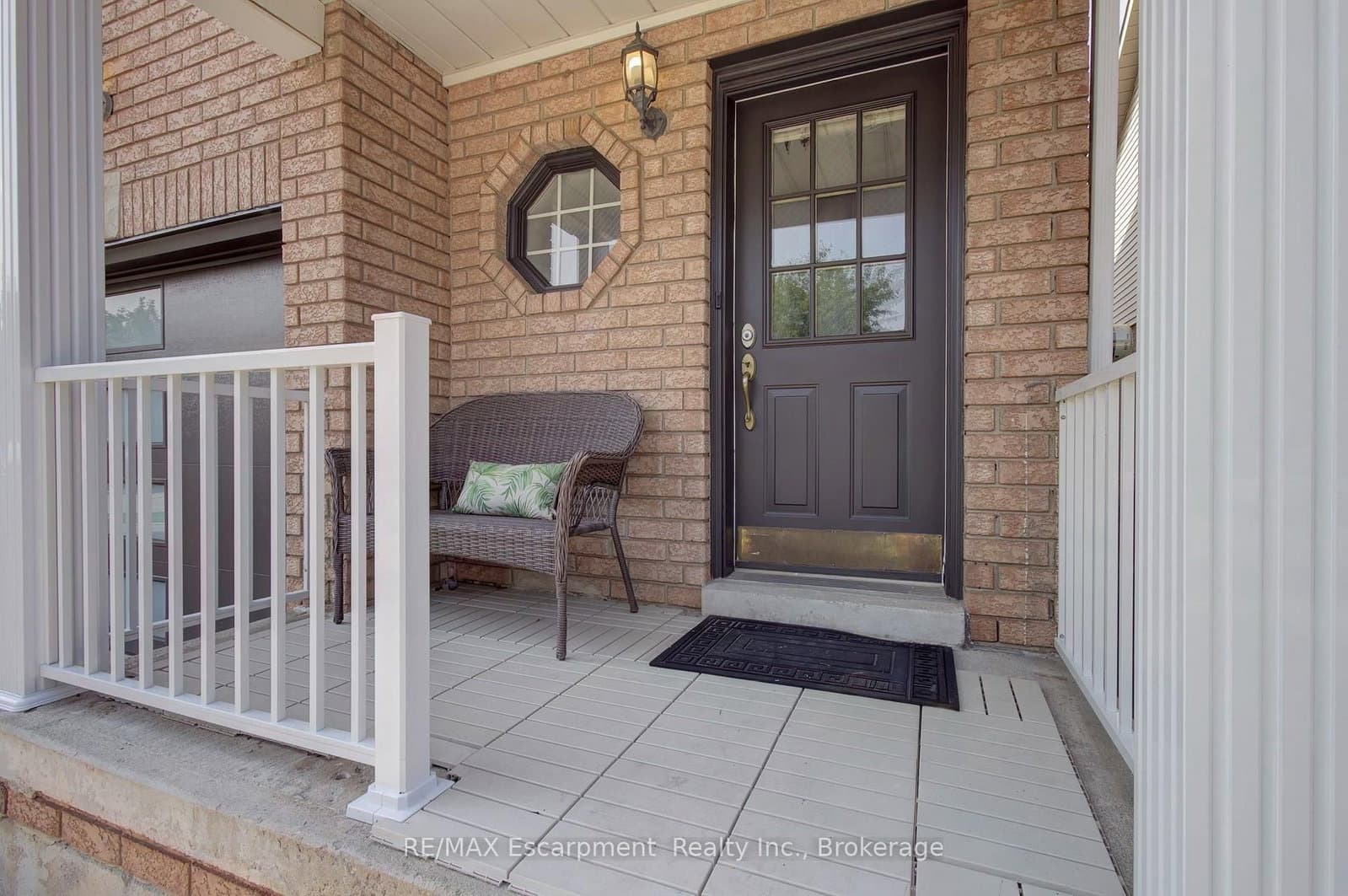 5143 Lampman Avenue - Image 2