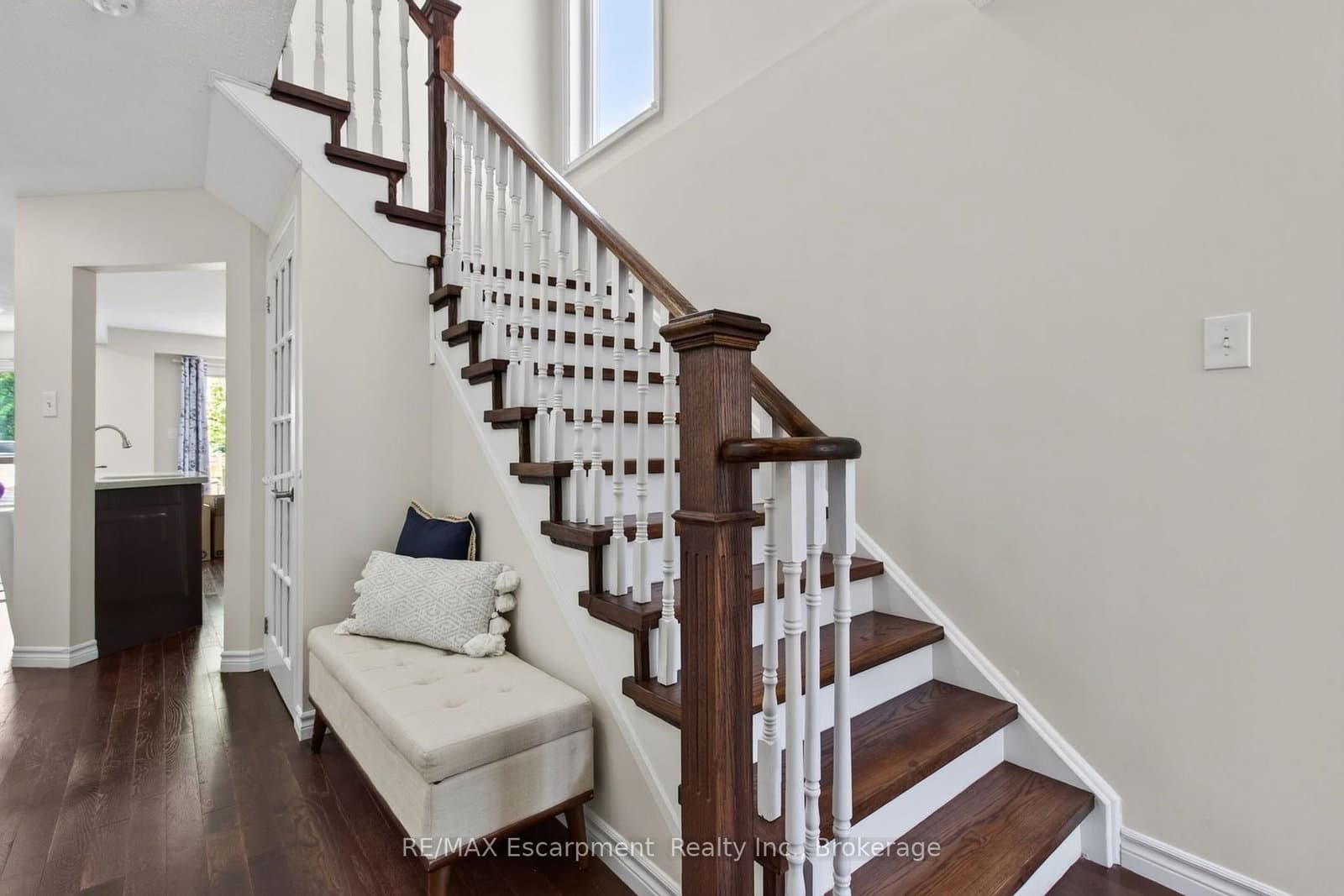 5143 Lampman Avenue - Image 3