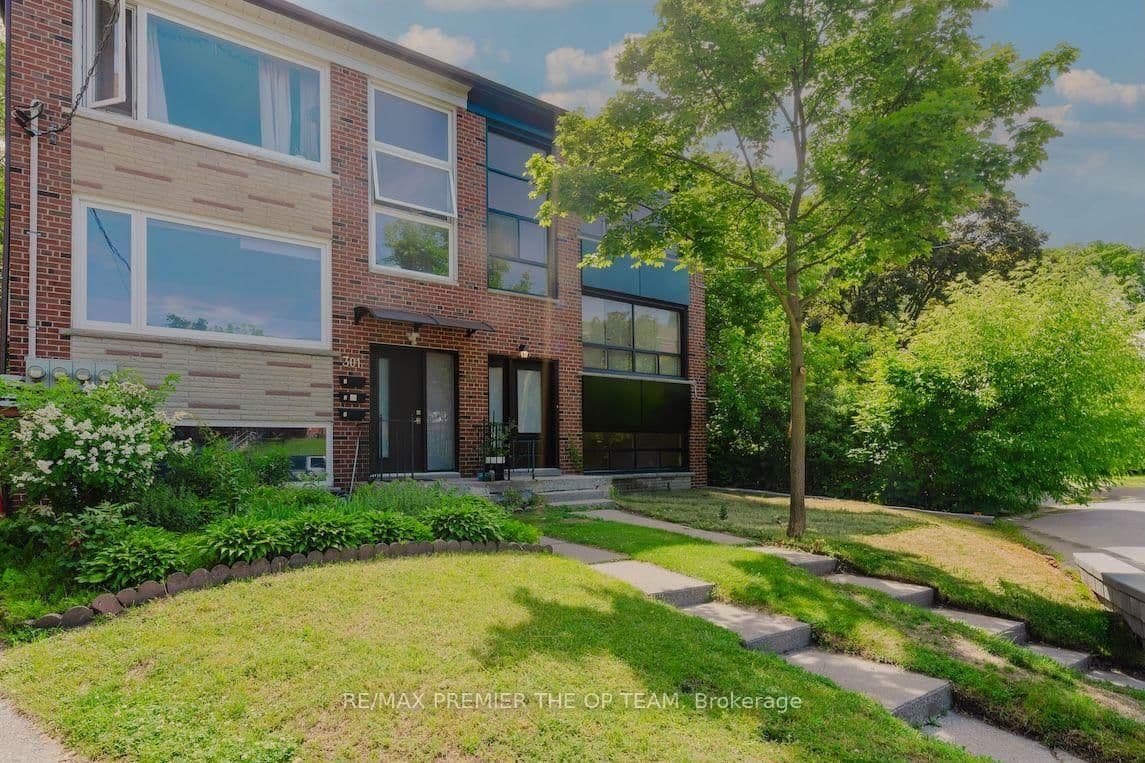 299 Quebec Avenue, Unit 1 - Image 3