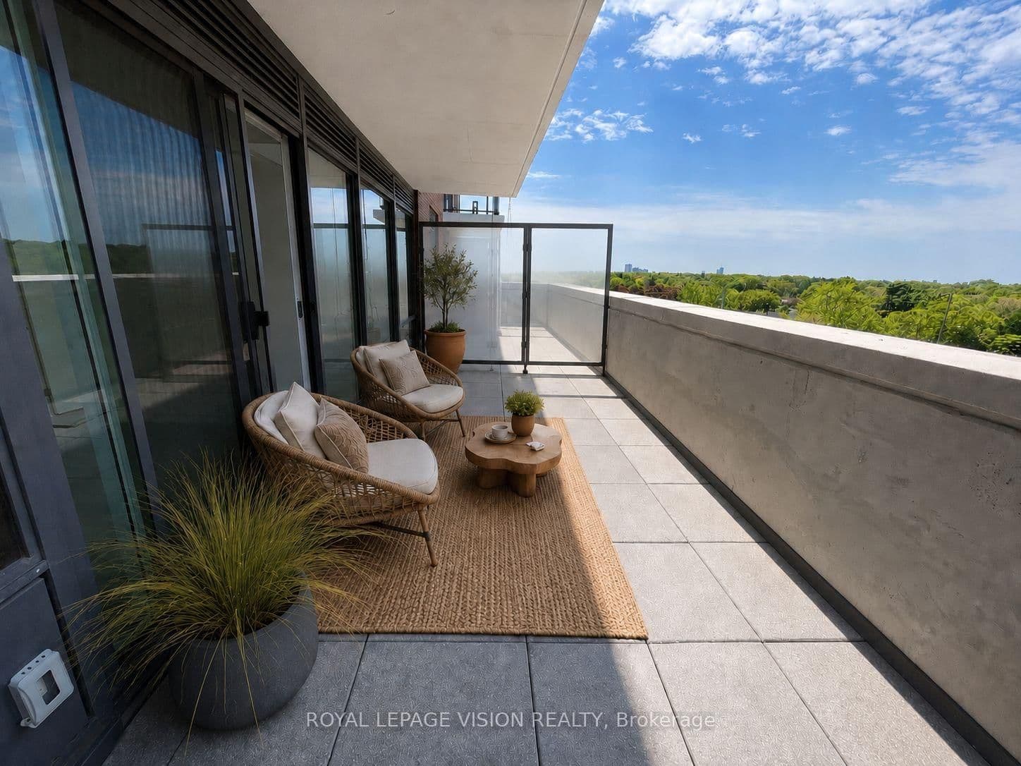 4010 Eglinton Avenue W, Unit 501 - Image 2