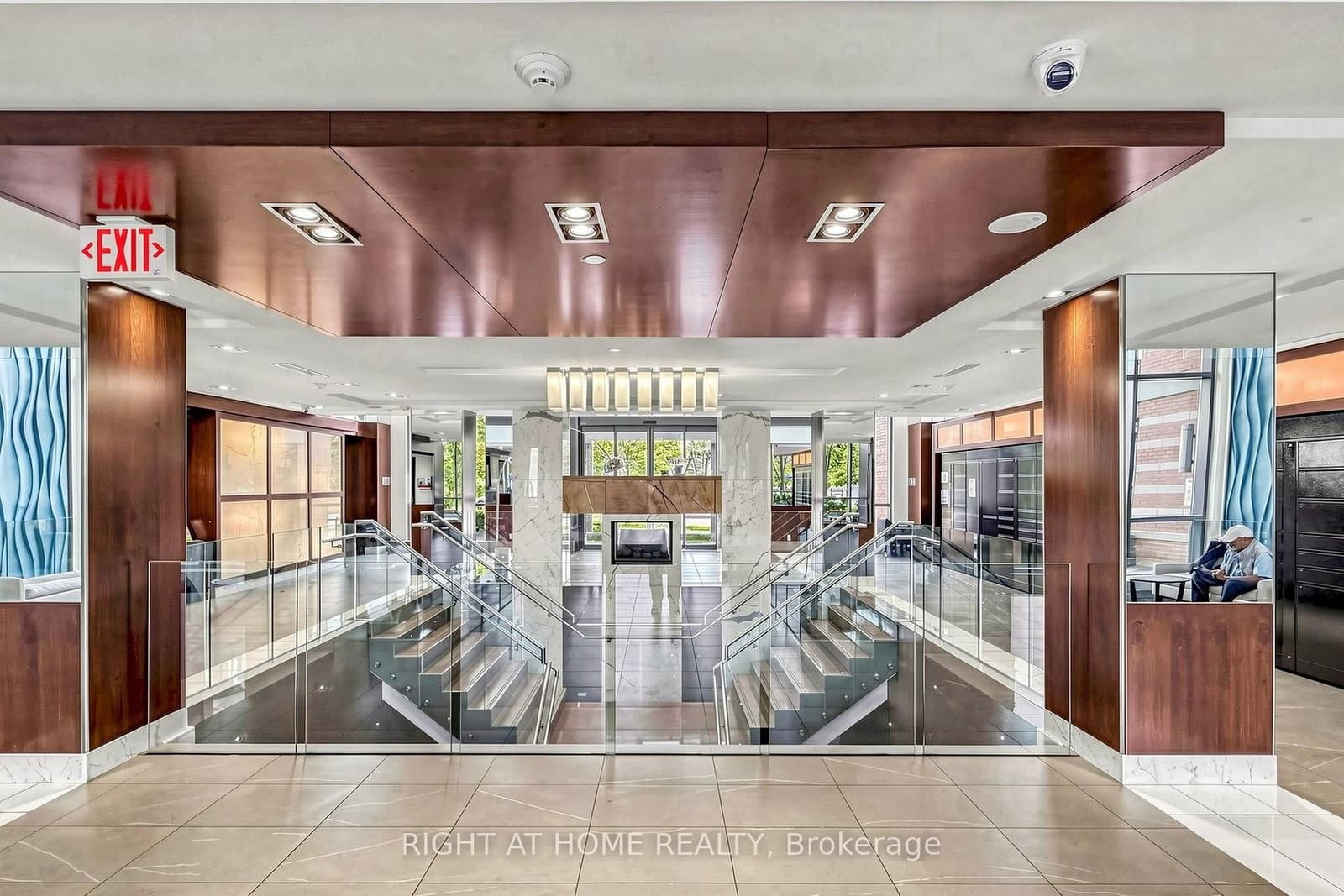 225 Sherway Gardens Road, Unit 109 - Image 4