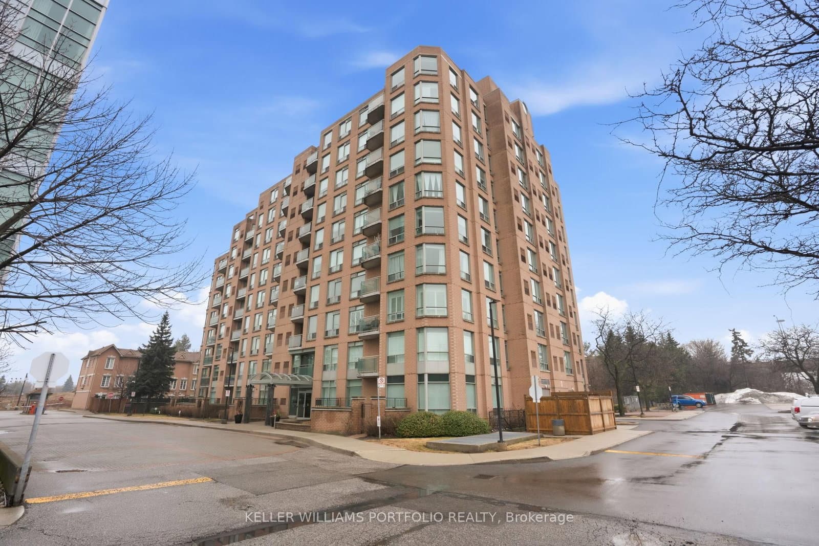 190 Manitoba Street, Unit 802 - Image 4