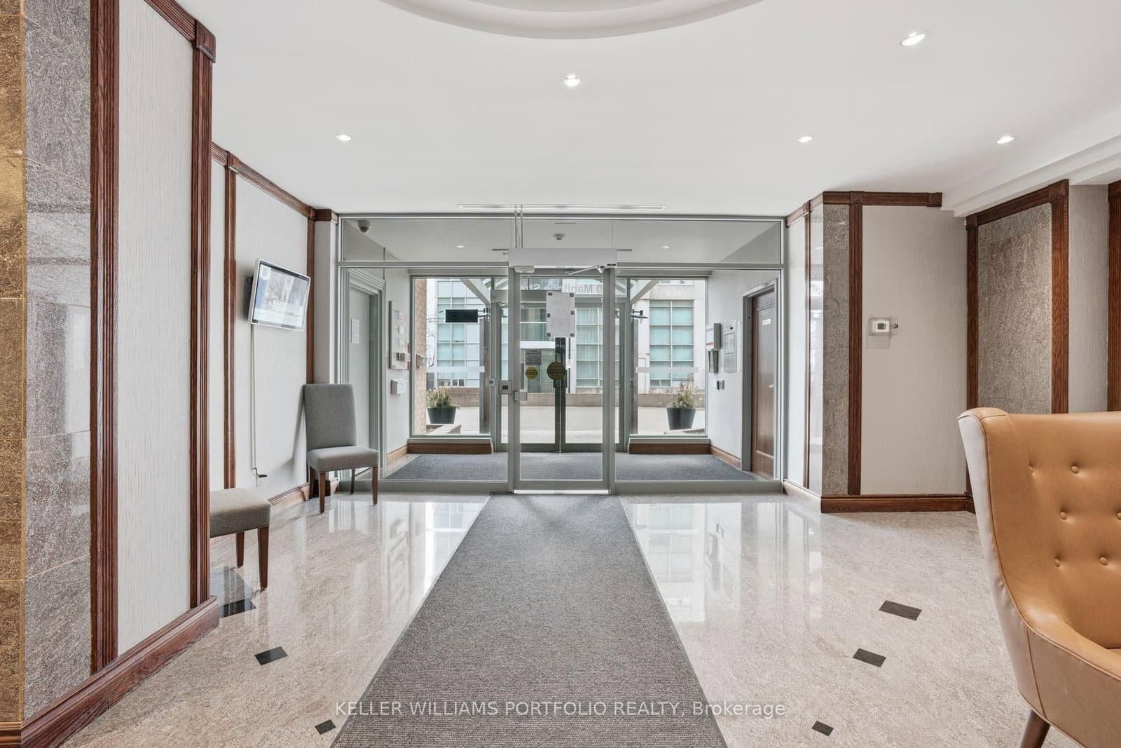 190 Manitoba Street, Unit 802 - Image 6