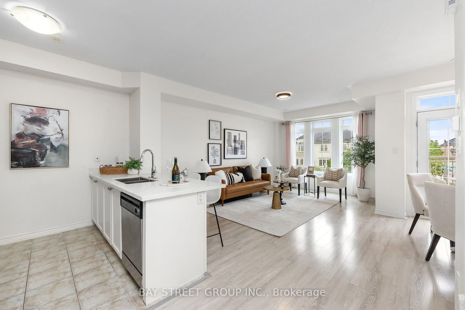 2564 Grand Oak Trail - Image 1