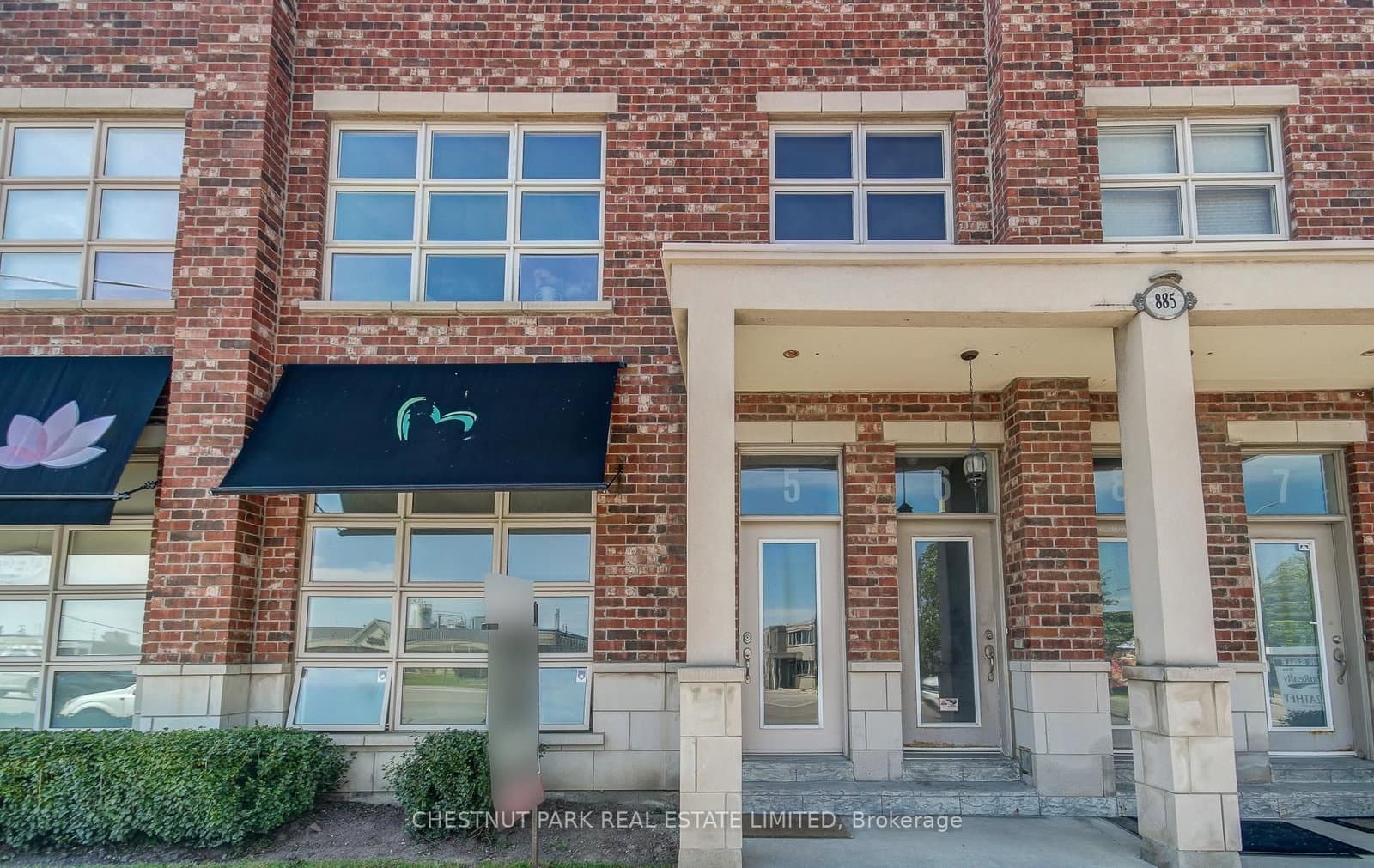 885 E Lakeshore Road E, Unit 5 - Image 1