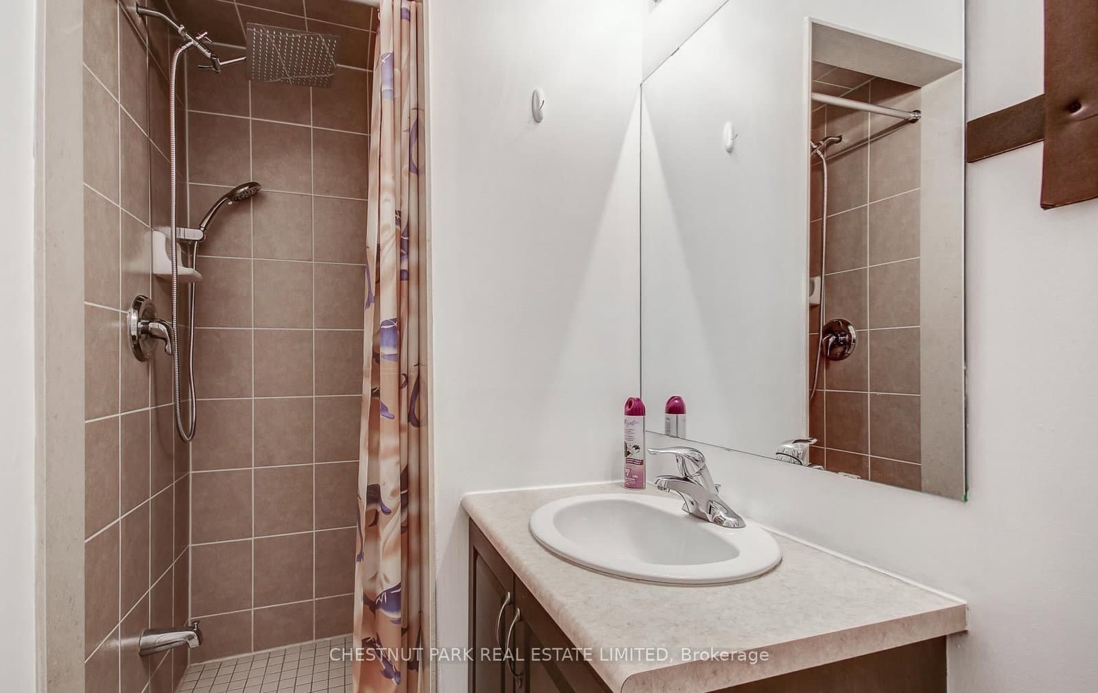 885 E Lakeshore Road E, Unit 5 - Image 6