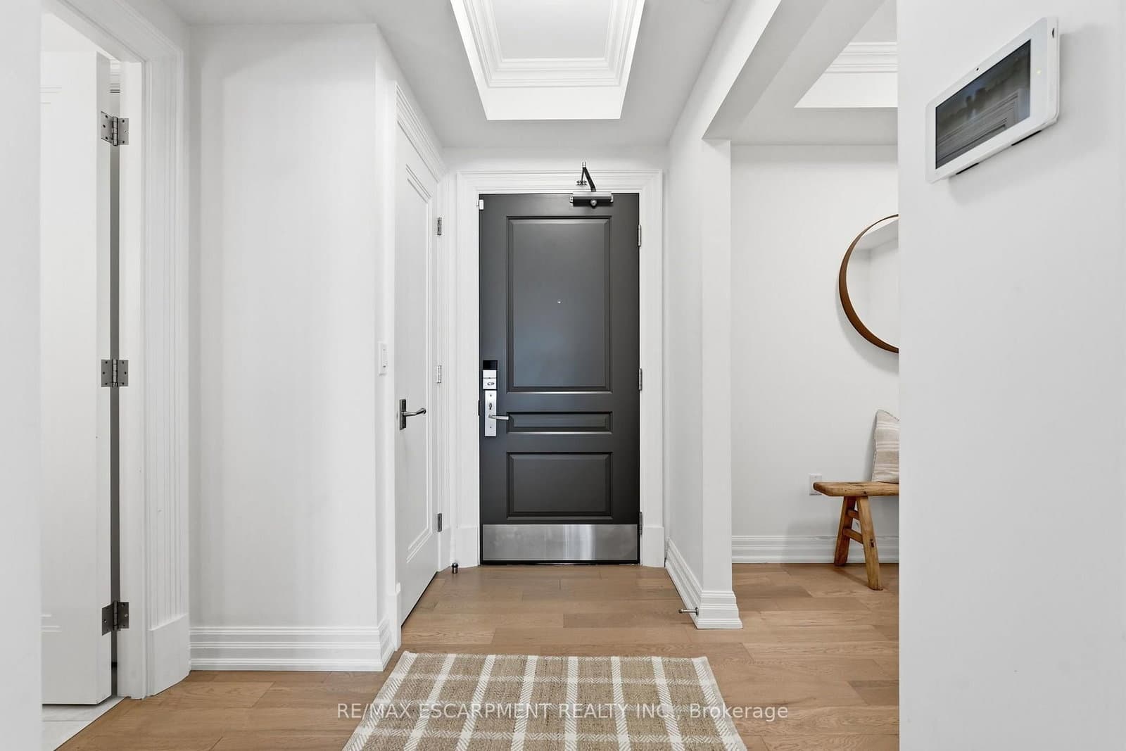 2060 Lakeshore Road, Unit 310 - Image 6