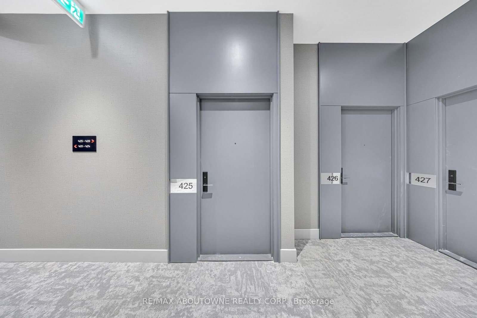 285 Dufferin Street W, Unit 425 - Image 6