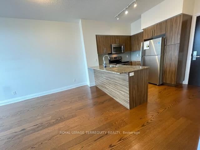 65 Speers Road, Unit 323 - Image 6