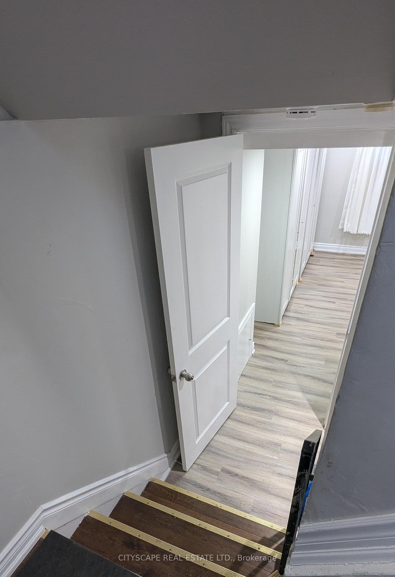 16 Melody Road, Unit Basement - Image 3