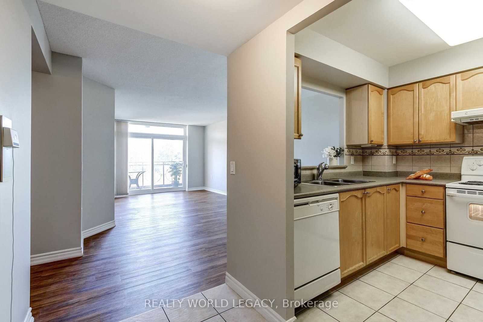 100 Burloak Drive, Unit 1414 - Image 3