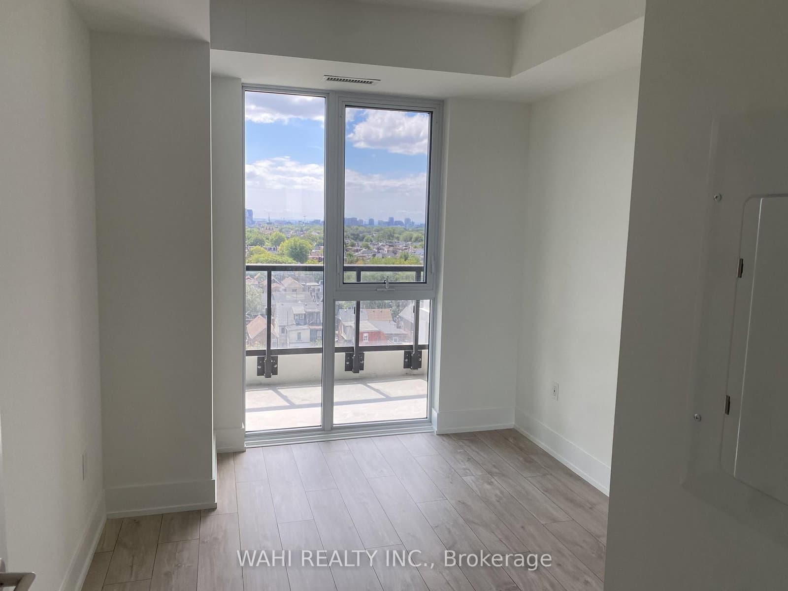 858 dupont Street W, Unit 837 - Image 6