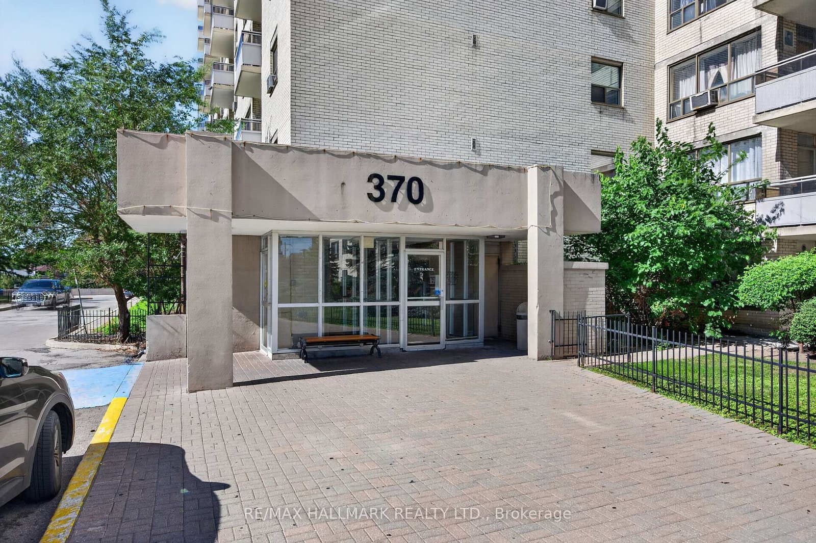 370 Dixon Road, Unit 912 - Image 3