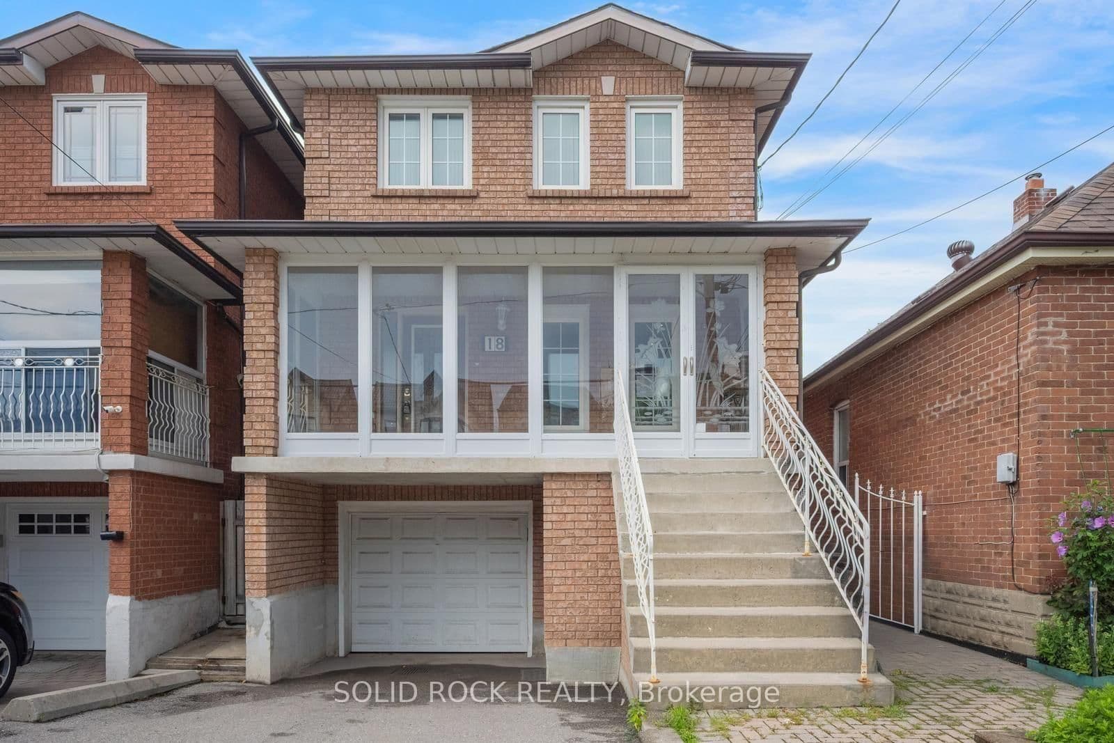 18 Maple Bush Avenue - Image 1
