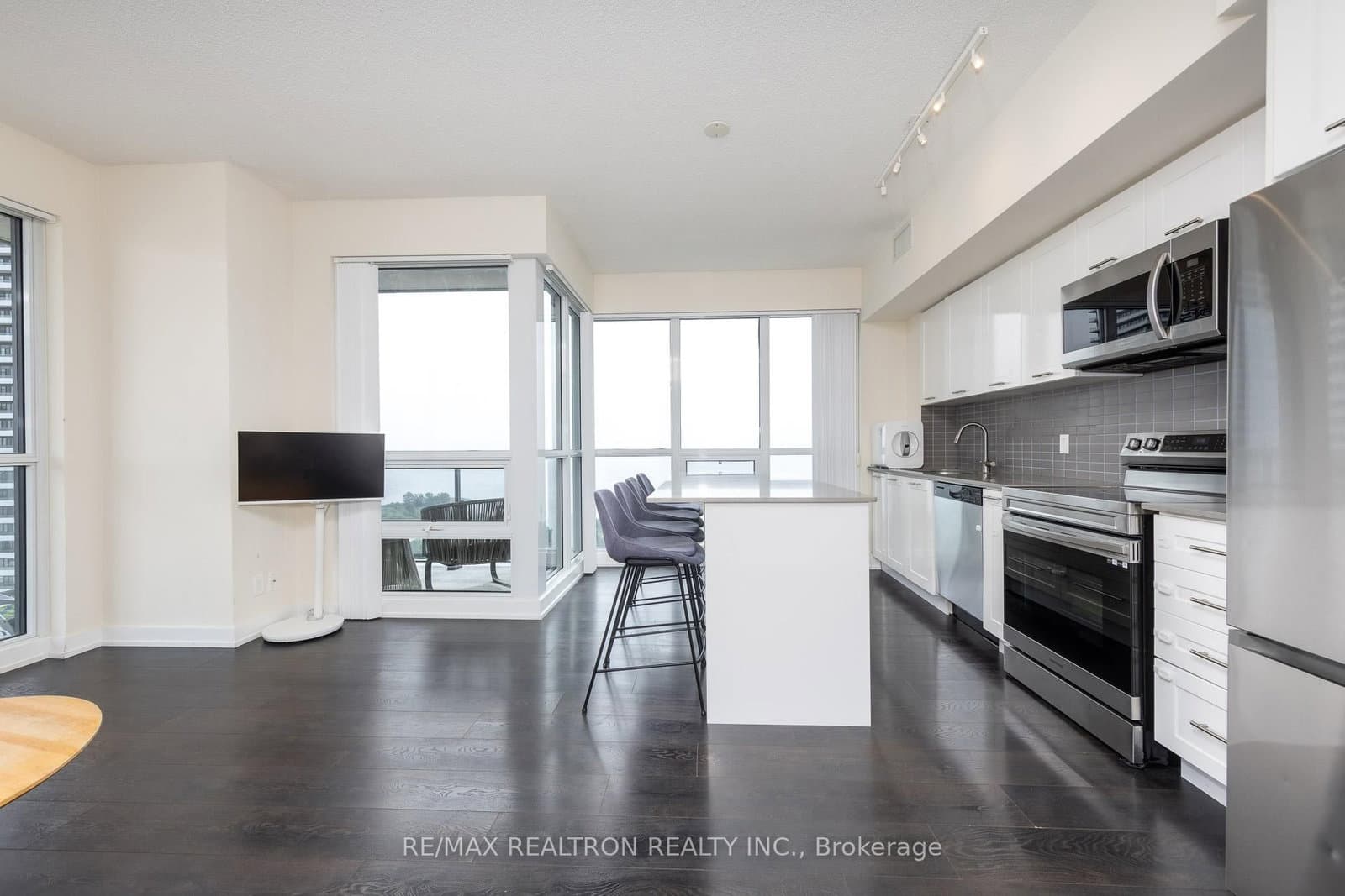 2200 Lake Shore Boulevard W, Unit 3509 - Image 3