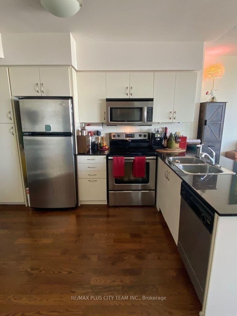 15 Legion Road, Unit 1108 - Image 6