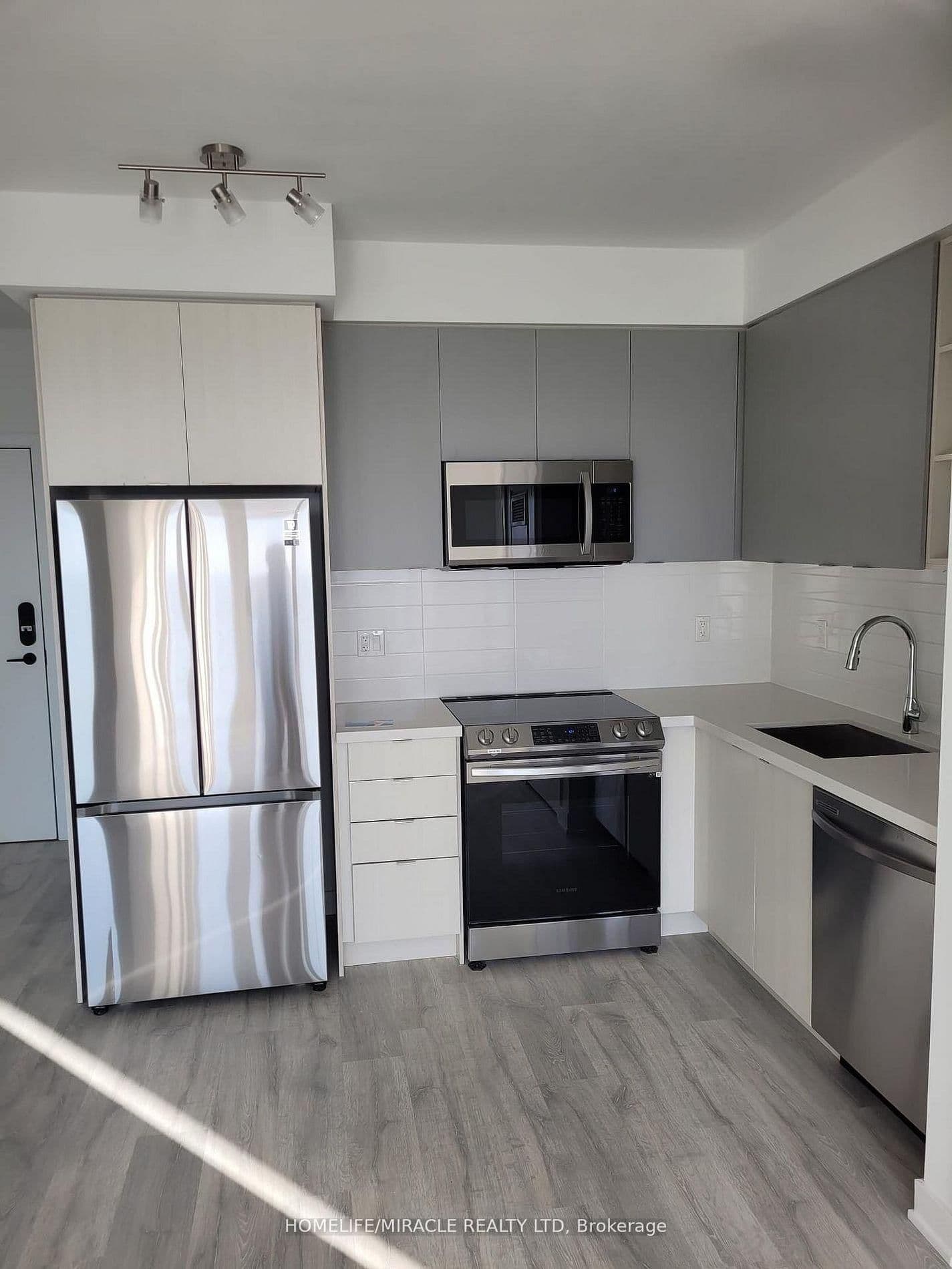 4655 Metcalfe Avenue, Unit 1801 - Image 1