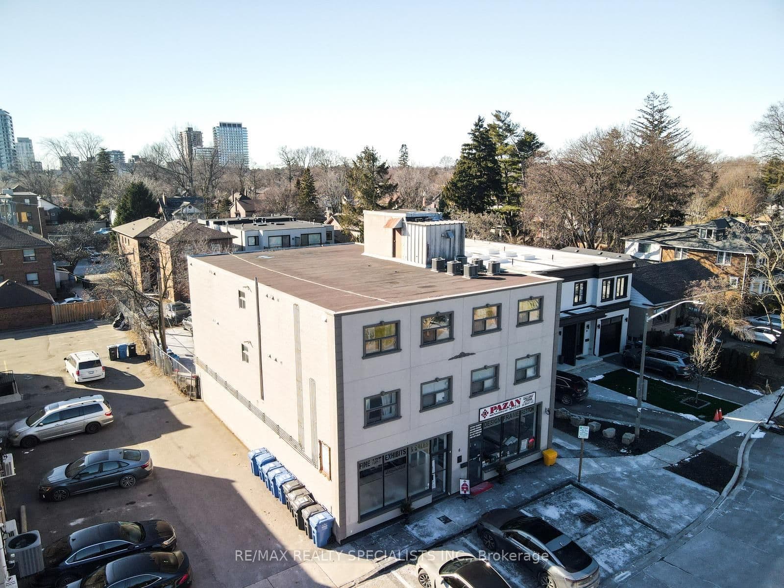 6 Brant Avenue - Image 2