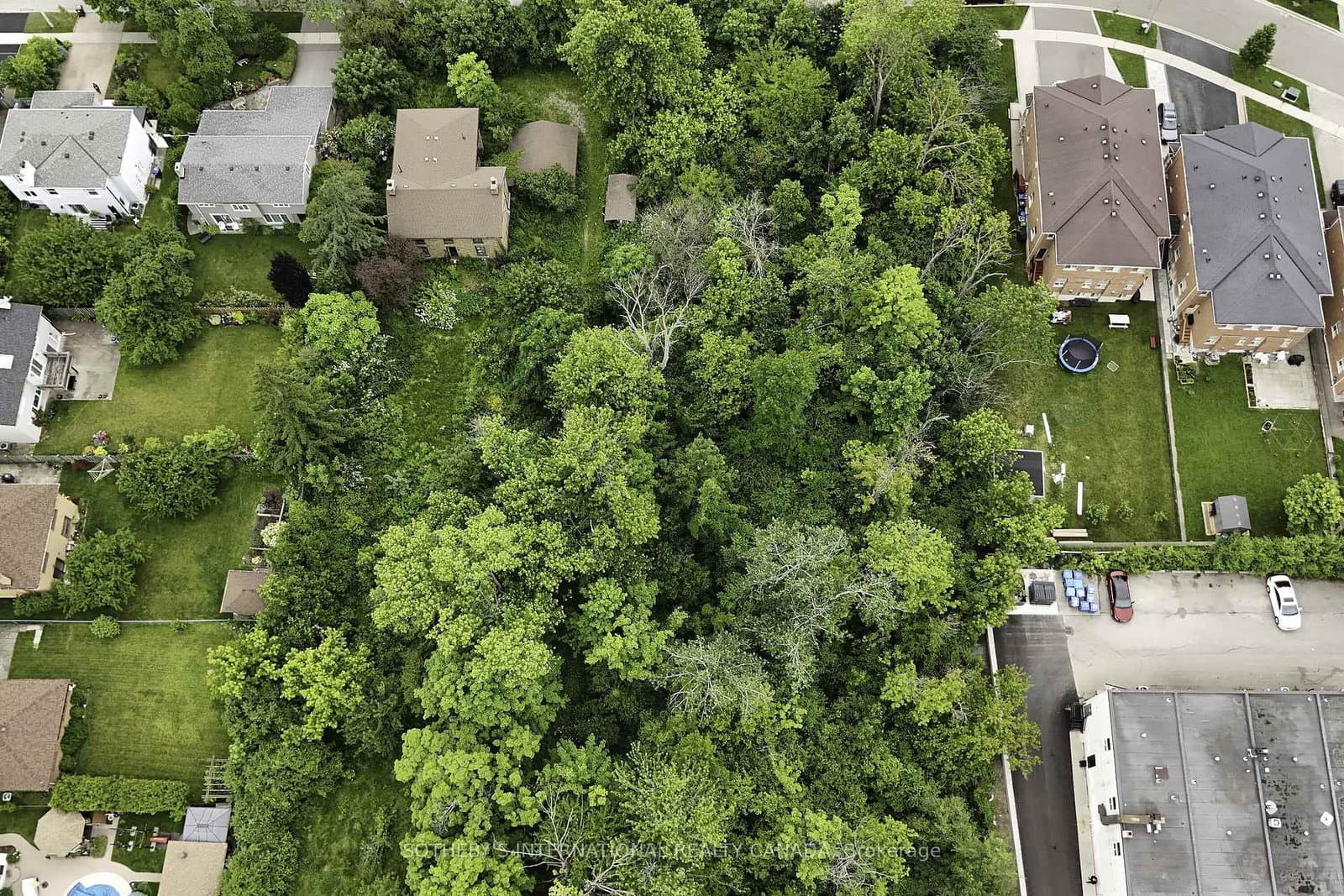 1050 BURNHAMTHORPE Road E - Image 3