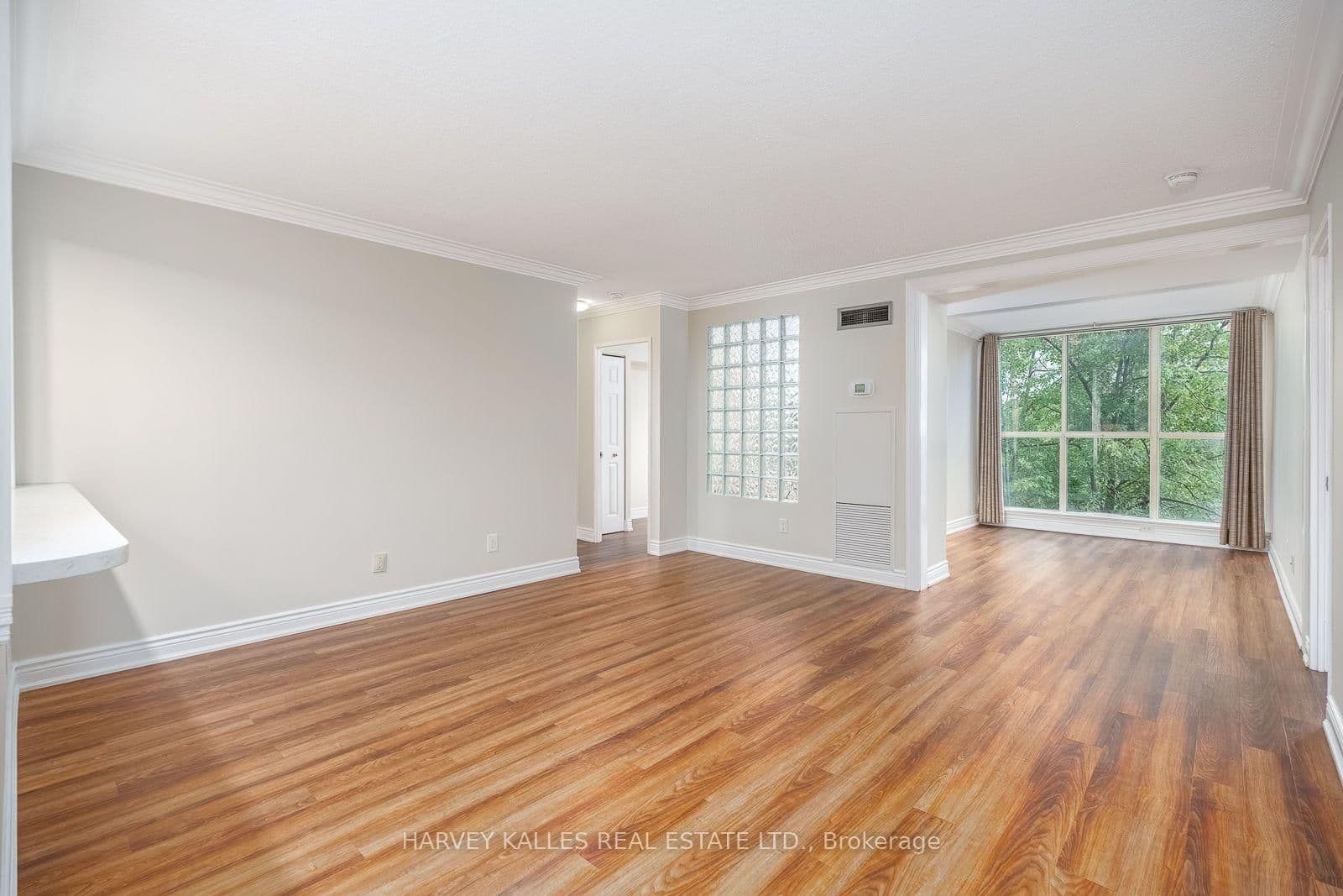 20 Southport Street, Unit 521 - Image 5