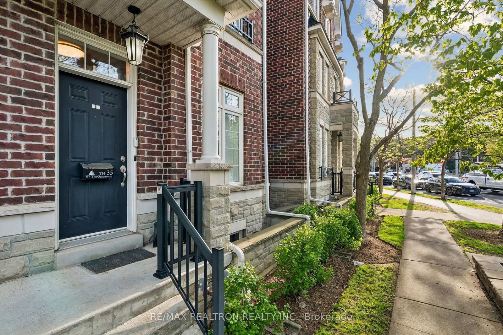 97 The Queensway, Unit 35 - Image 3