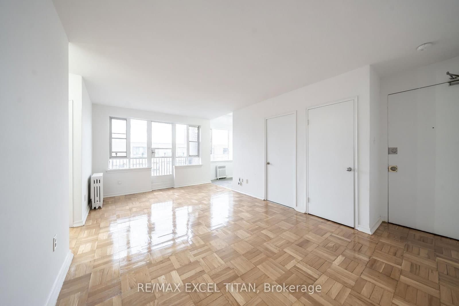 2507 Eglinton Avenue W, Unit 103 - Image 2