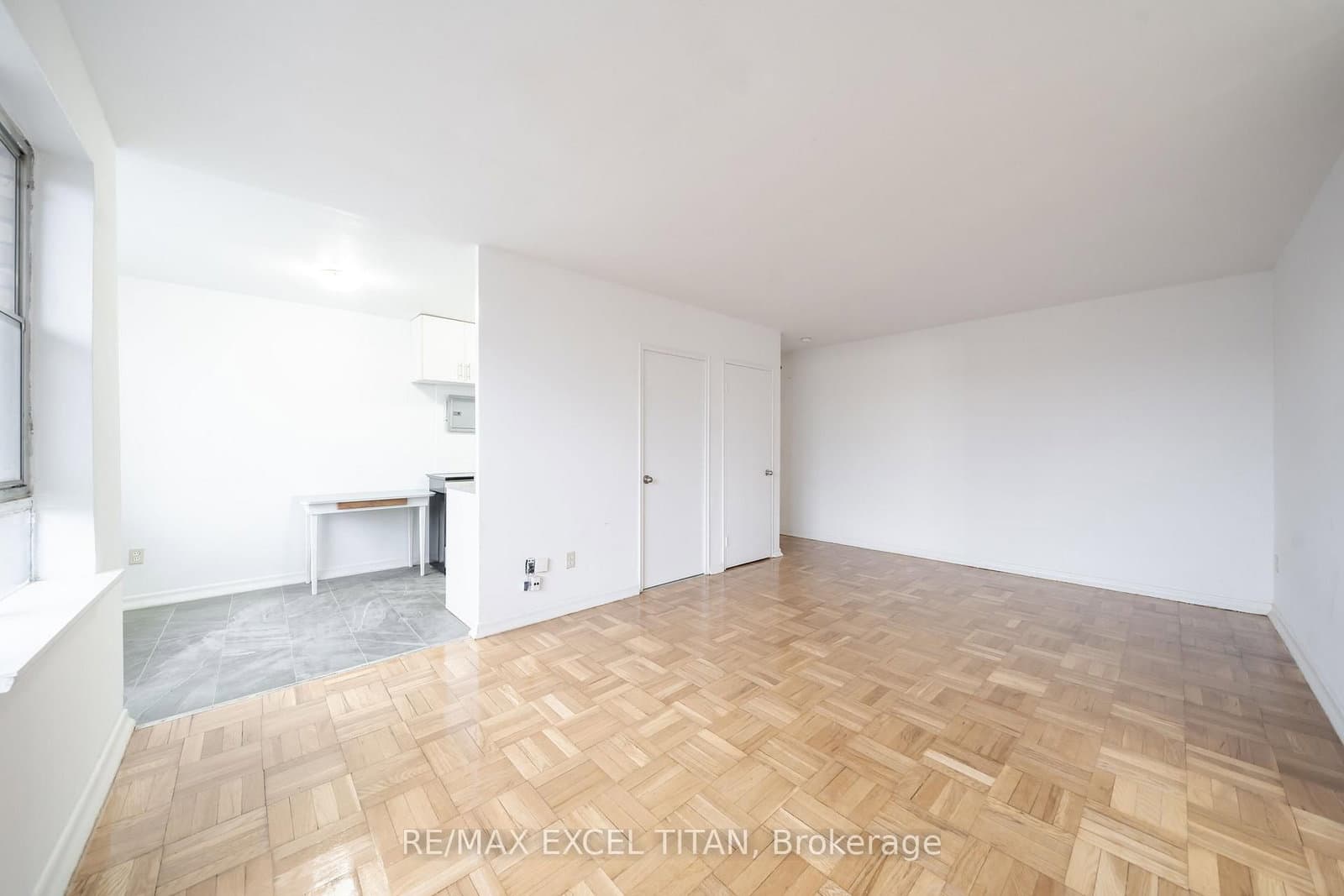 2507 Eglinton Avenue W, Unit 103 - Image 5