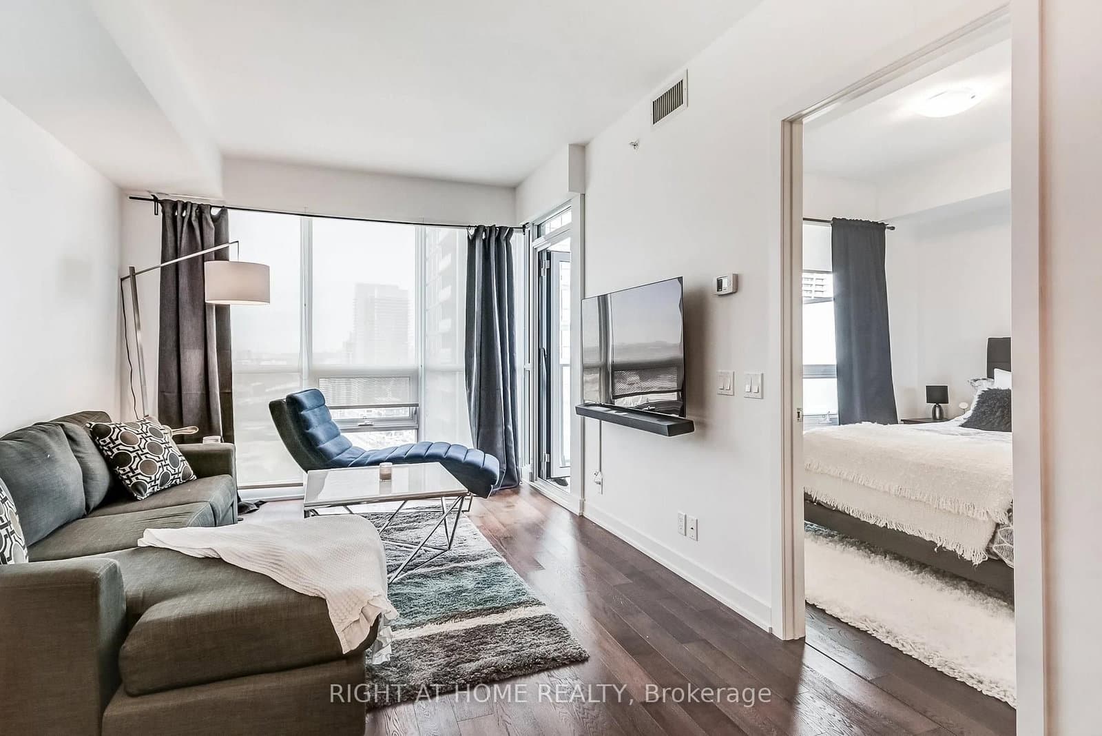 2212 Lake Shore Boulevard W, Unit 2710 - Image 2