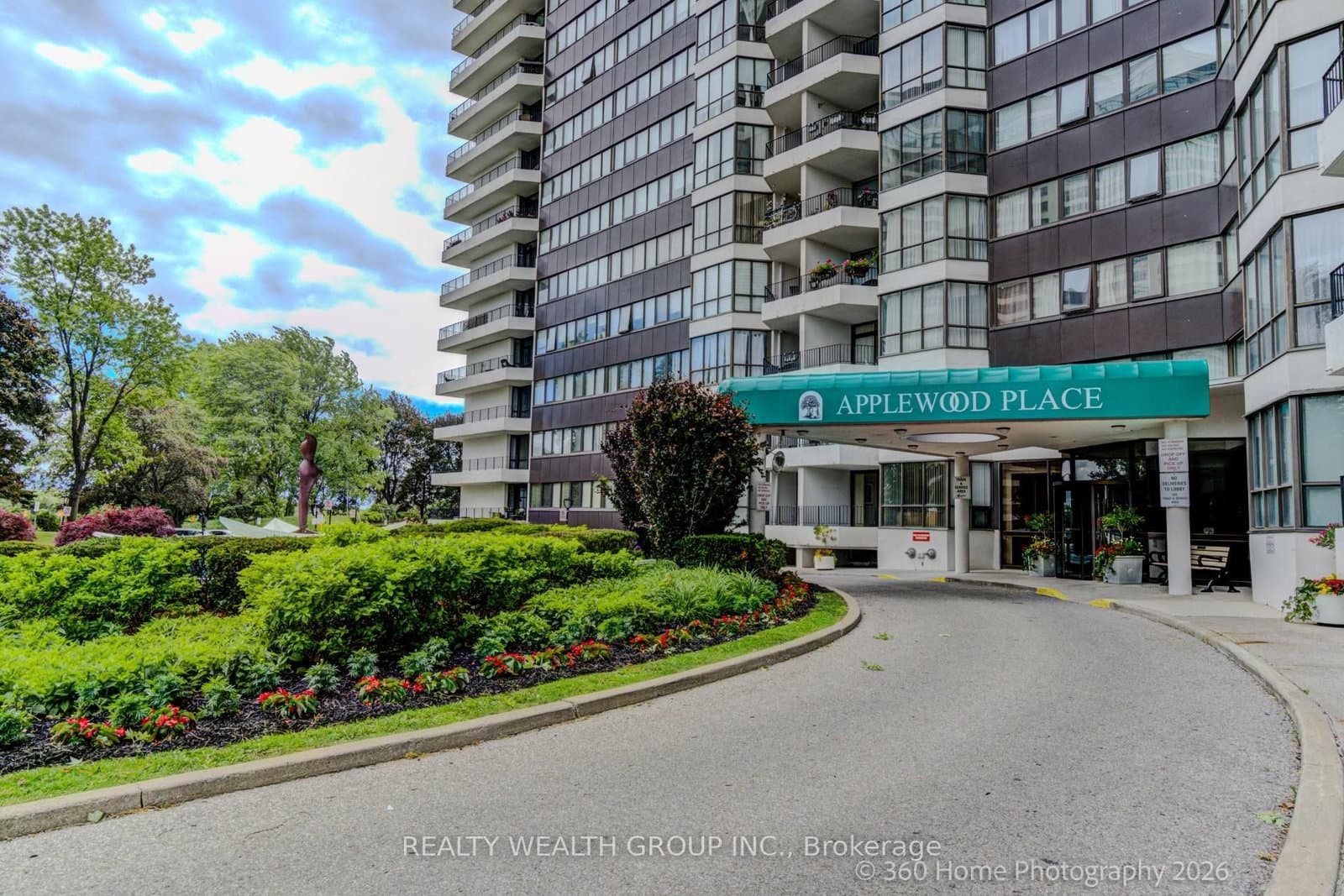 1333 Bloor Street, Unit 619 - Image 1
