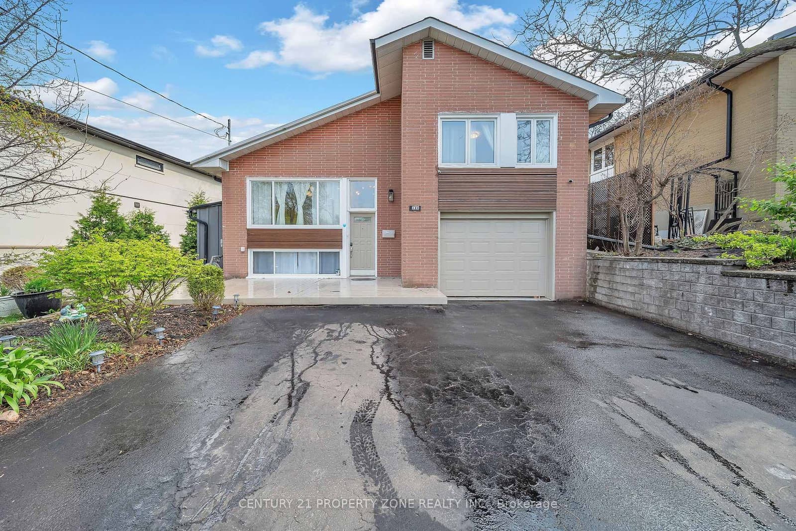 122 Vista Boulevard - Image 3