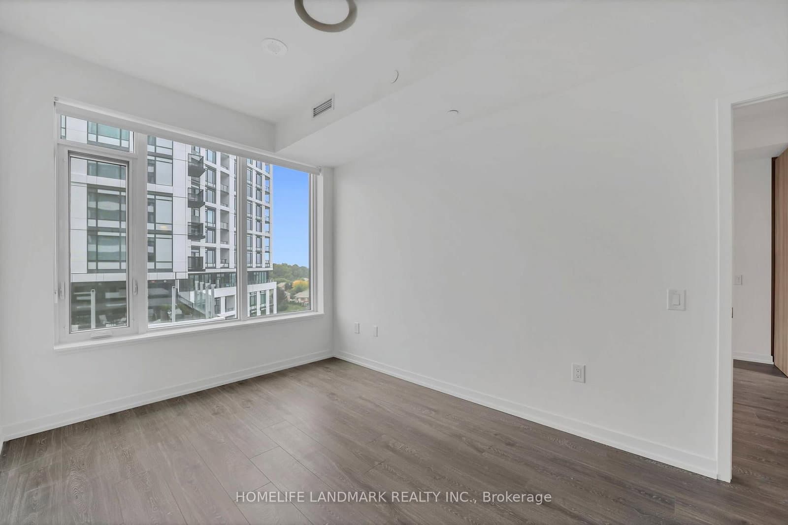 2485 Eglinton Avenue W, Unit 905 - Image 5