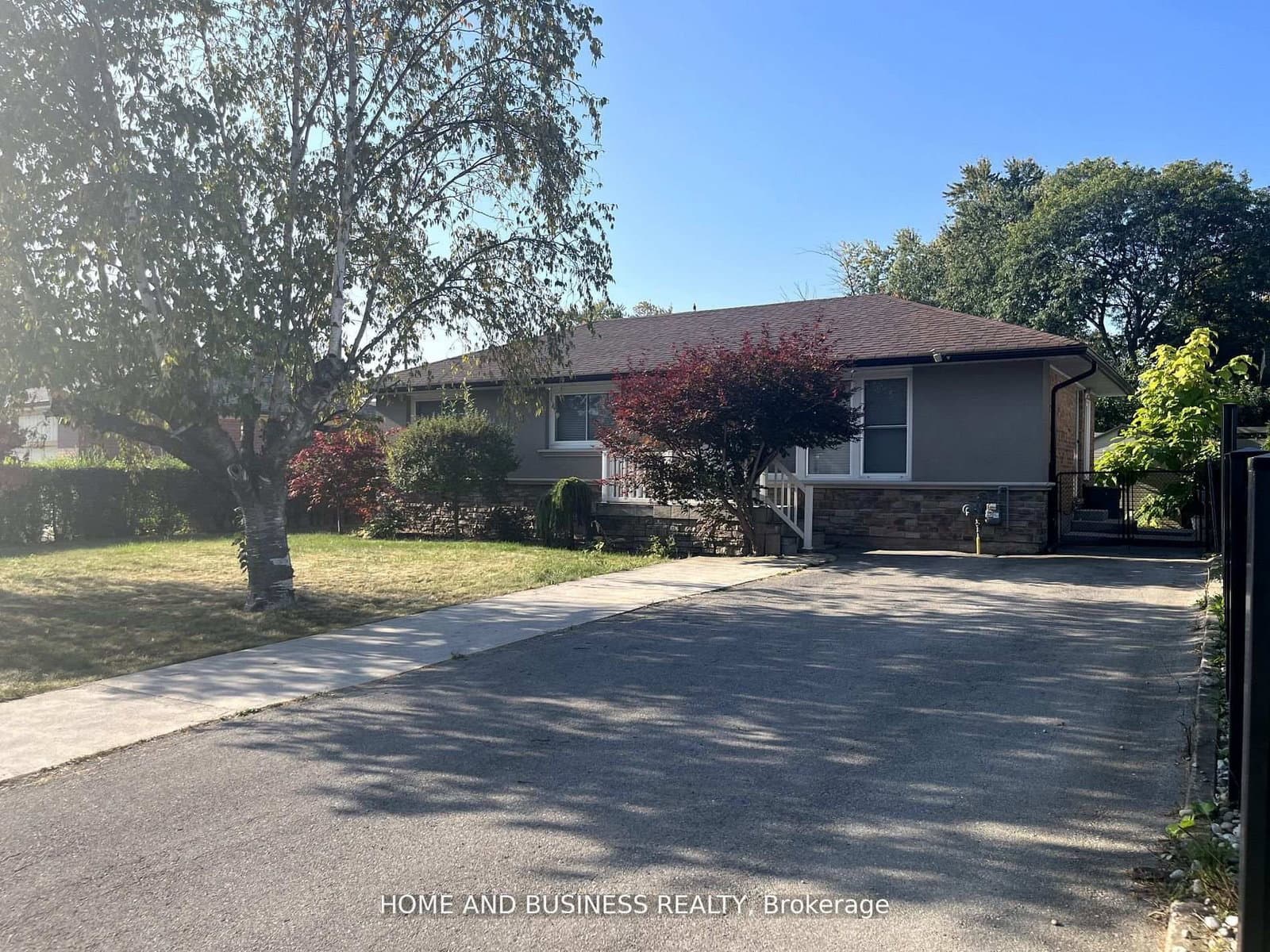 376 Ashbury Road - Image 2