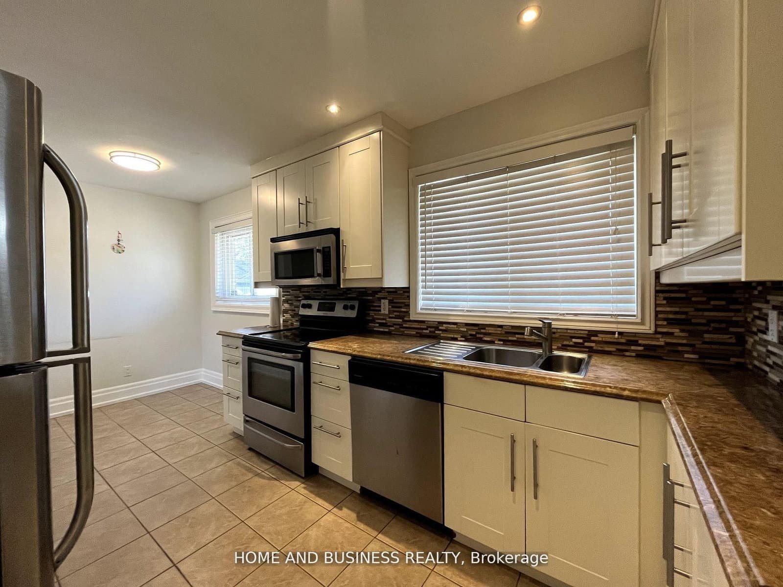 376 Ashbury Road - Image 5