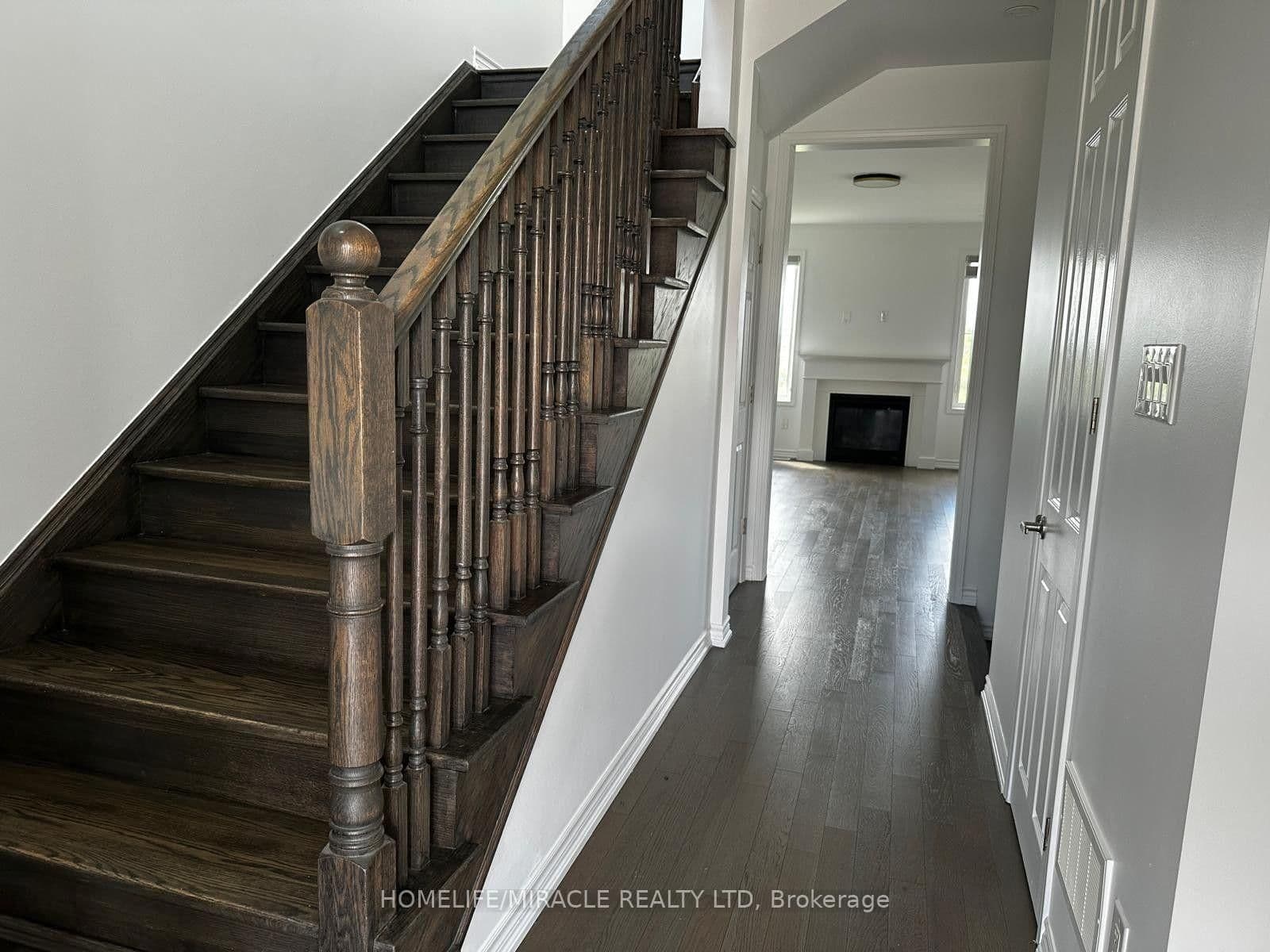 147 Yates Drive, Unit Upper - Image 4