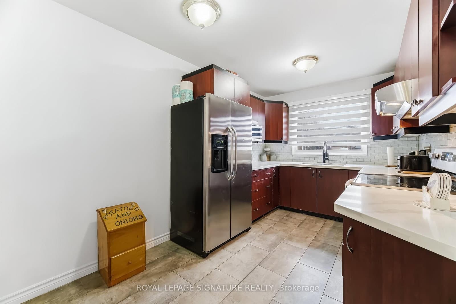 2498 Mainroyal Street S - Image 6