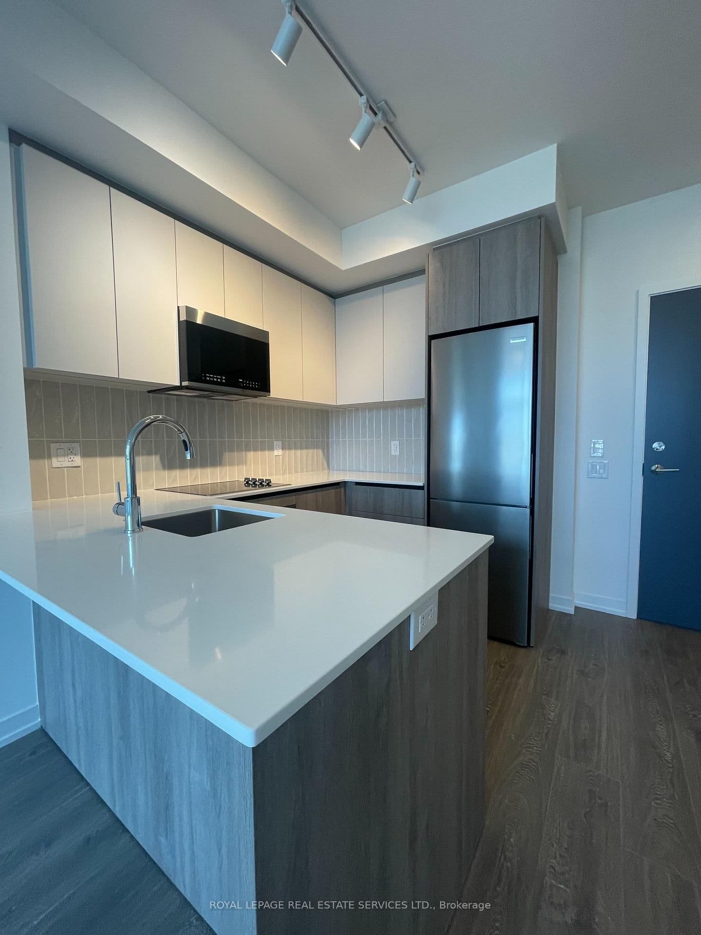 2485 Eglinton Avenue W, Unit 724 - Image 5