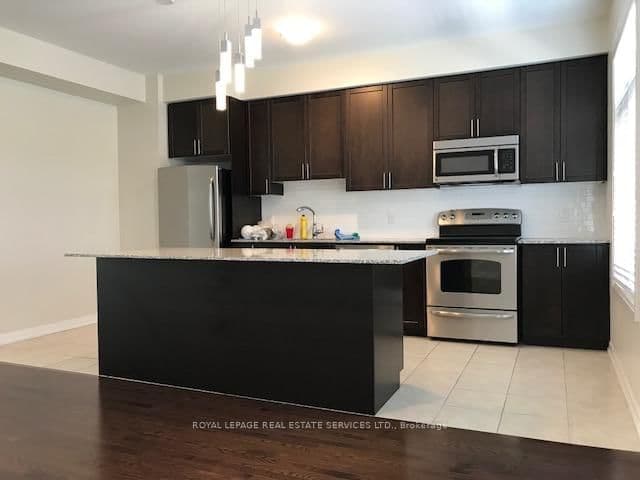 165 Hampshire Way, Unit 7 - Image 4